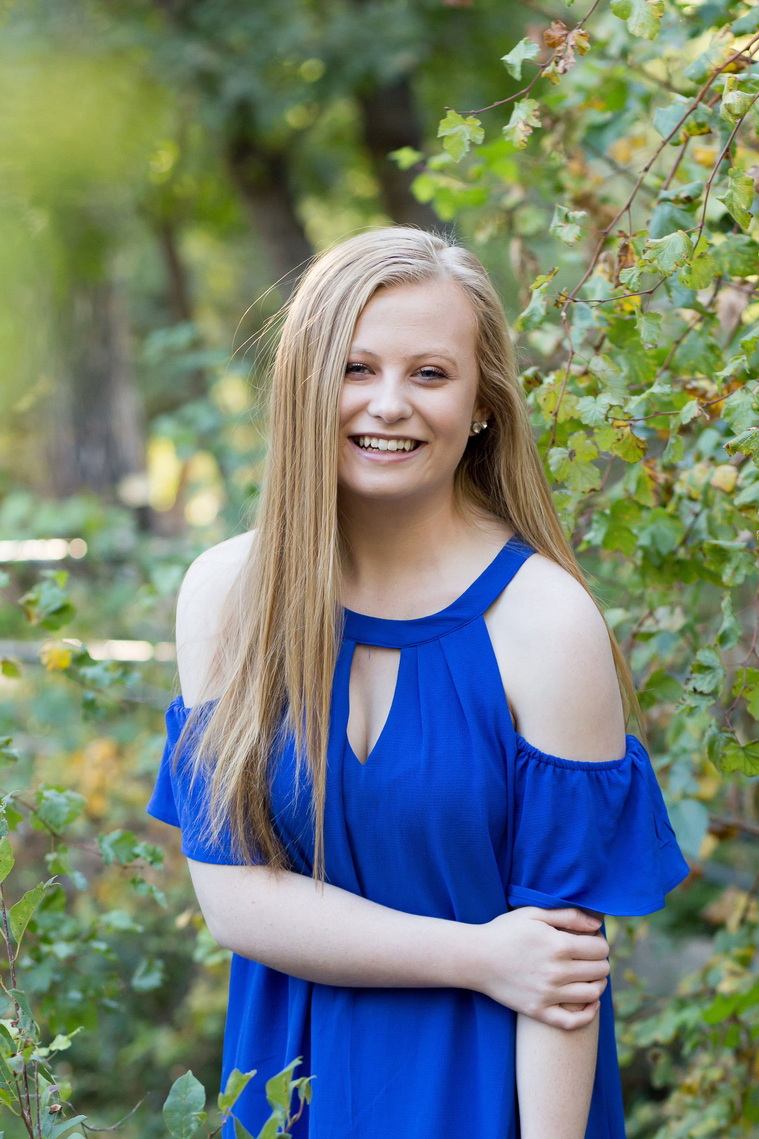 Colorado Springs Senior Photographer | Stacy Carosa Photography | Colorado Springs senior session  in Cheyenne Canyon among trees and water | Colorado Springs Senior Photographer