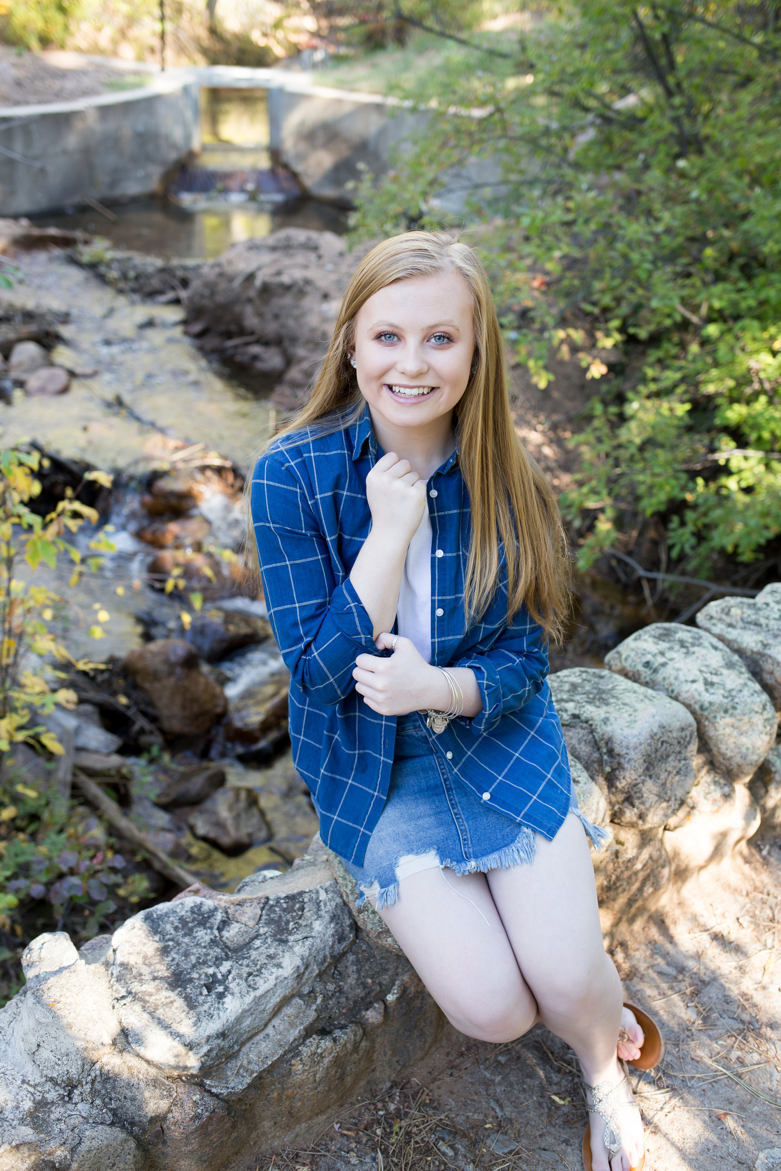 Colorado Springs Senior Photographer | Stacy Carosa Photography | Colorado Springs senior session  in Cheyenne Canyon among trees and water | Colorado Springs Senior Photographer