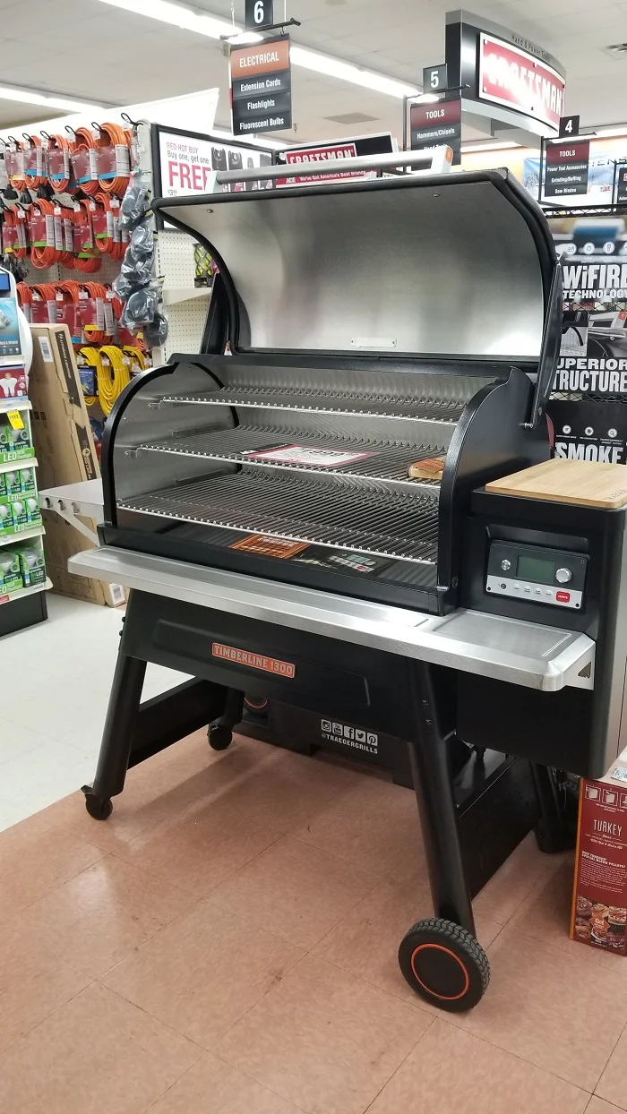 TRAEGER 1300.jpg