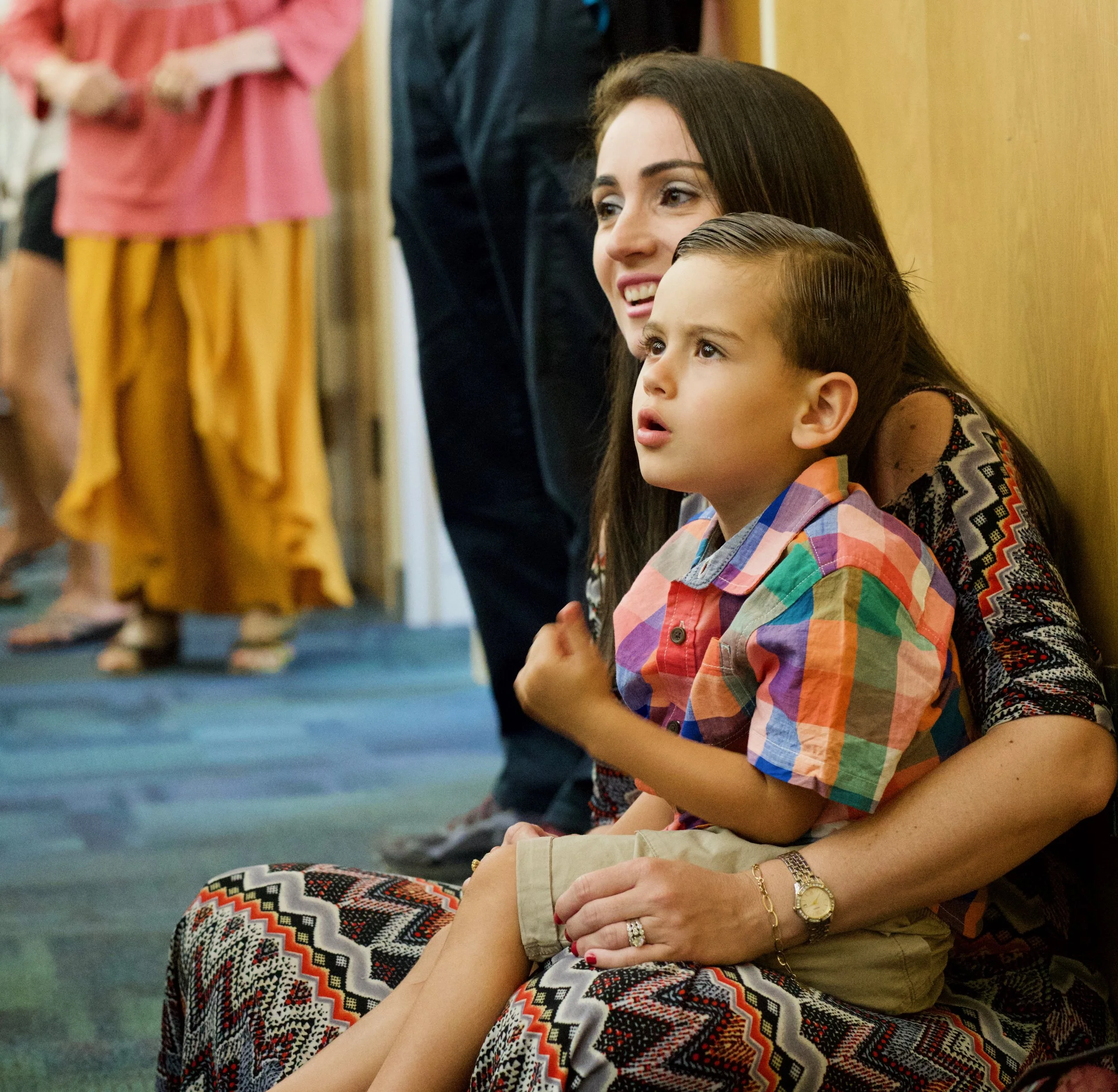 During the show at Thousand Oaks Library. Photo by Craig Chretien.