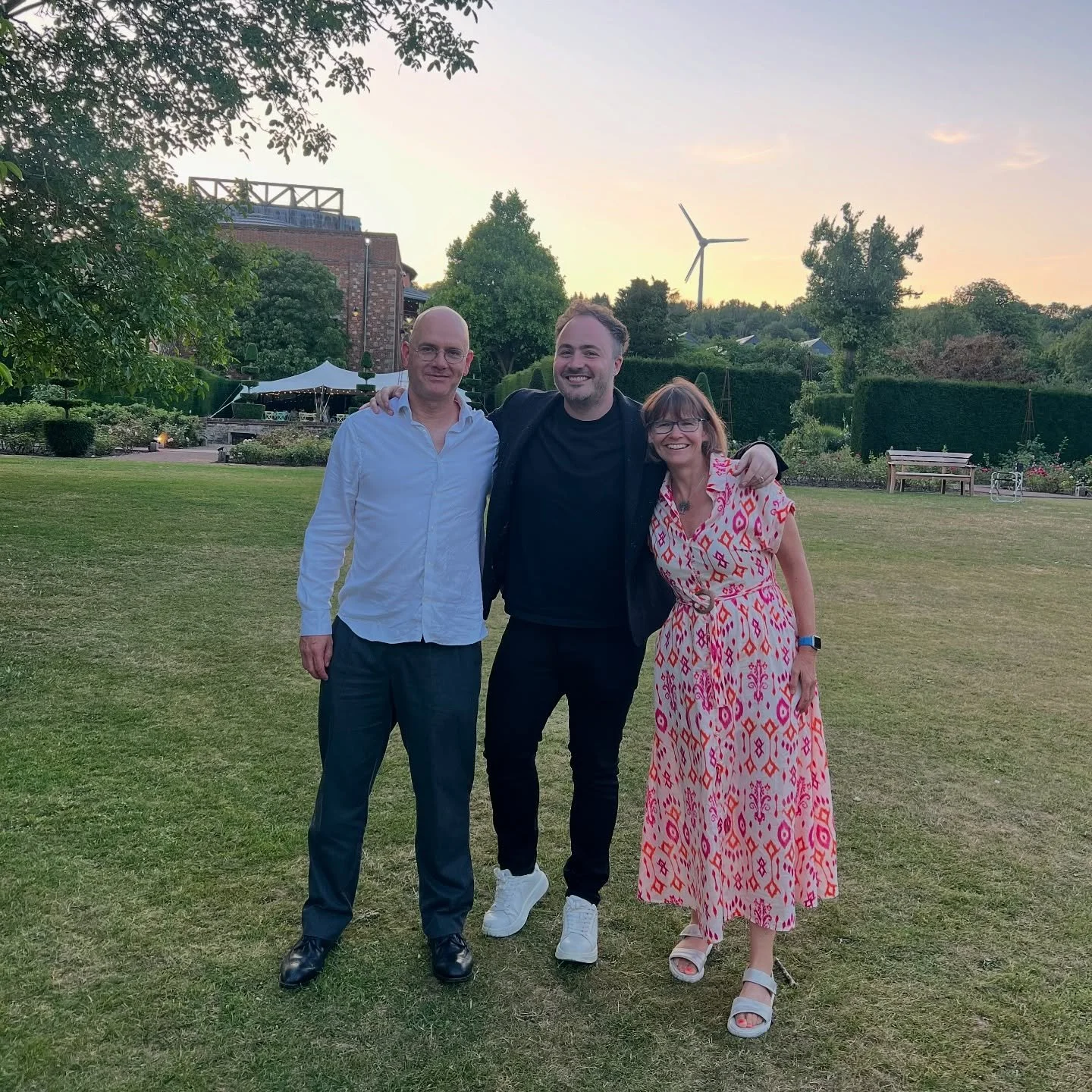 Glyndebourne-ing! 
Fabulous show of Falstaff today conducted by the awesome human being that is Sian Edwards. 
Go see it if you get the chance! It’s really good! 
And lovely to see so many friends and colleagues x
@glyndebourne @alice.farnh