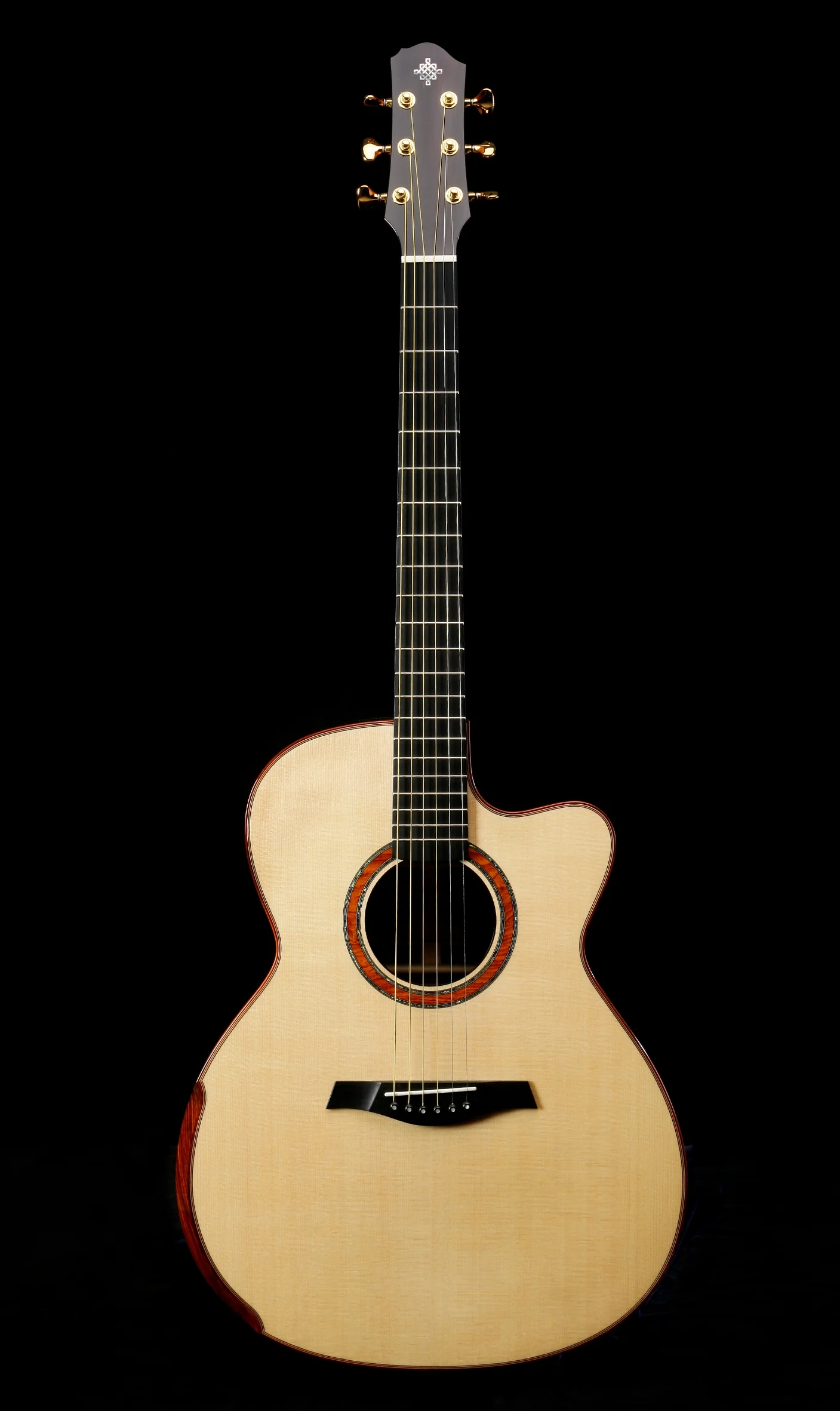 M-Model-afr_bl_6868.jpg