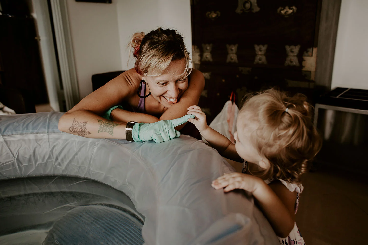 honolulu-home-birth-photographer-12.jpg