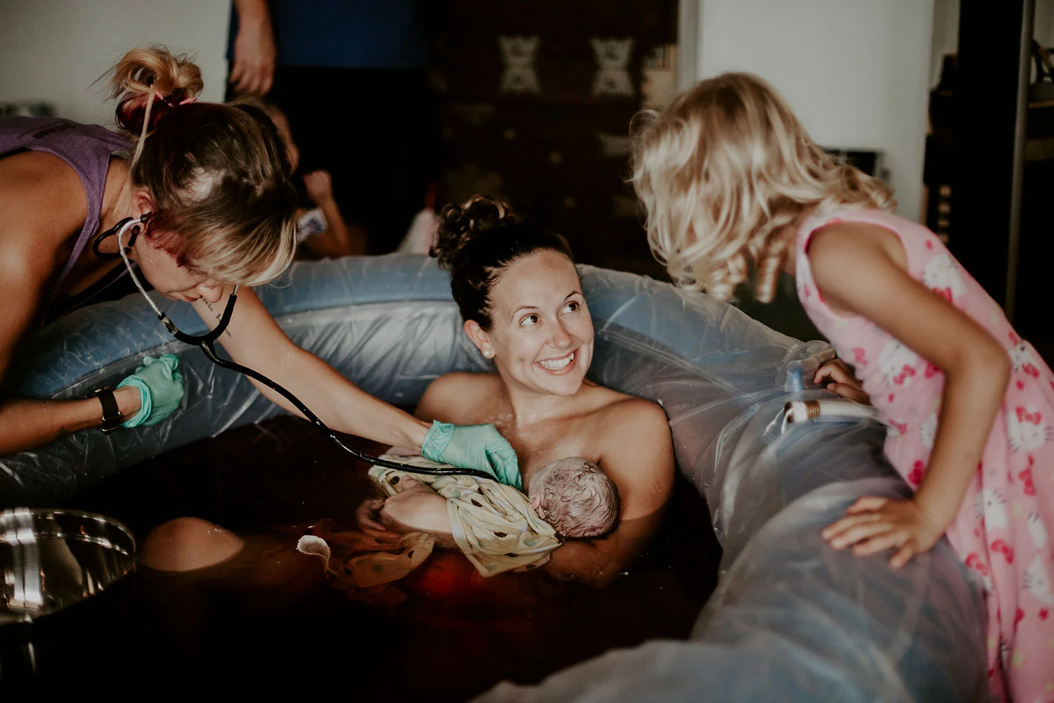 honolulu-home-birth-photographer-28.jpg