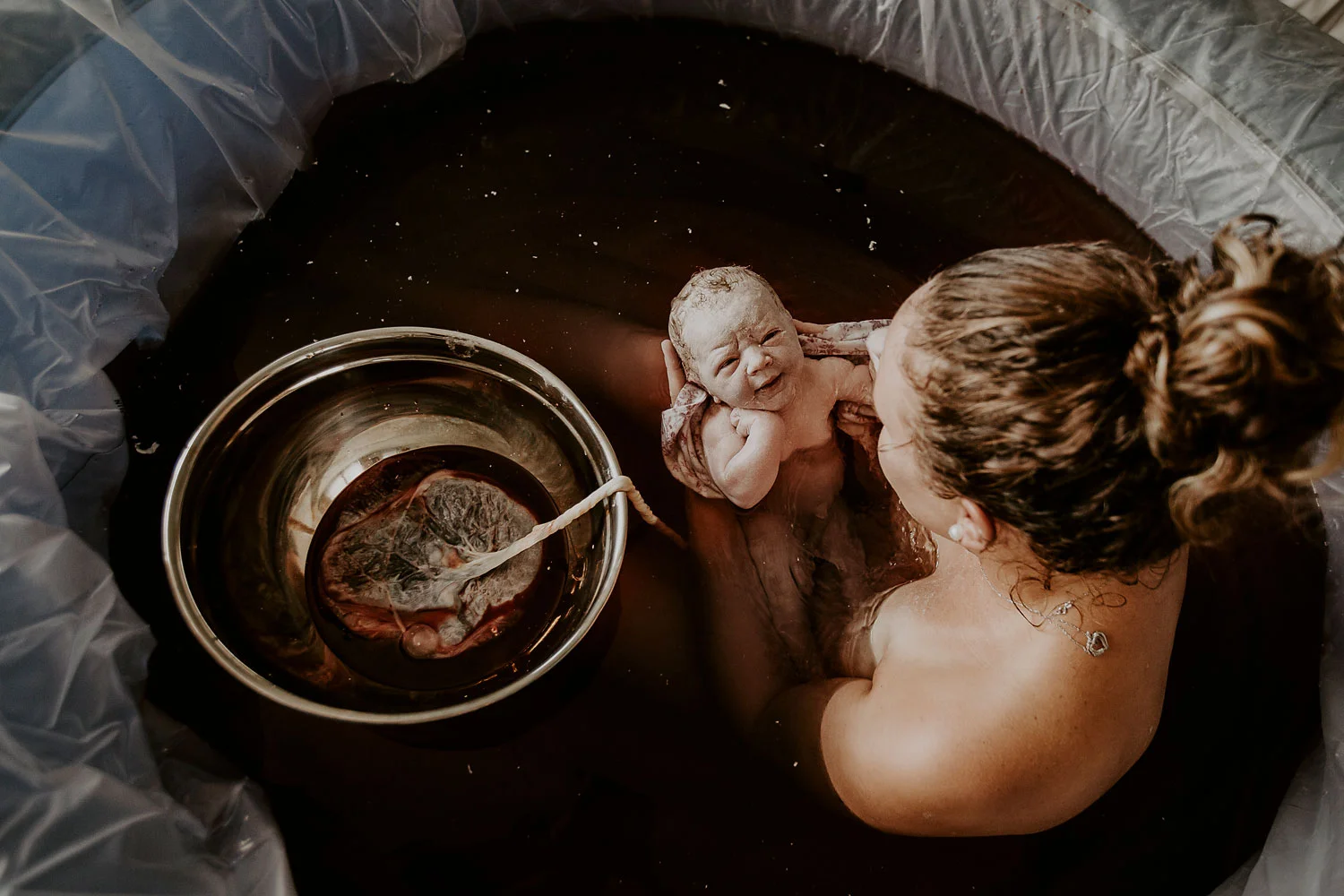 honolulu-home-birth-photographer-34.jpg