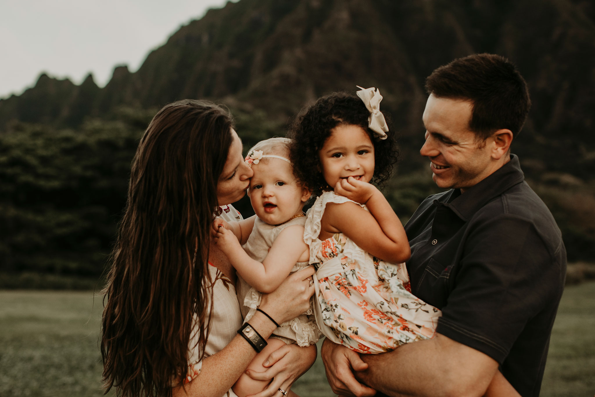 Sunrise-family-shoot-kualoa-ranch-02.jpg
