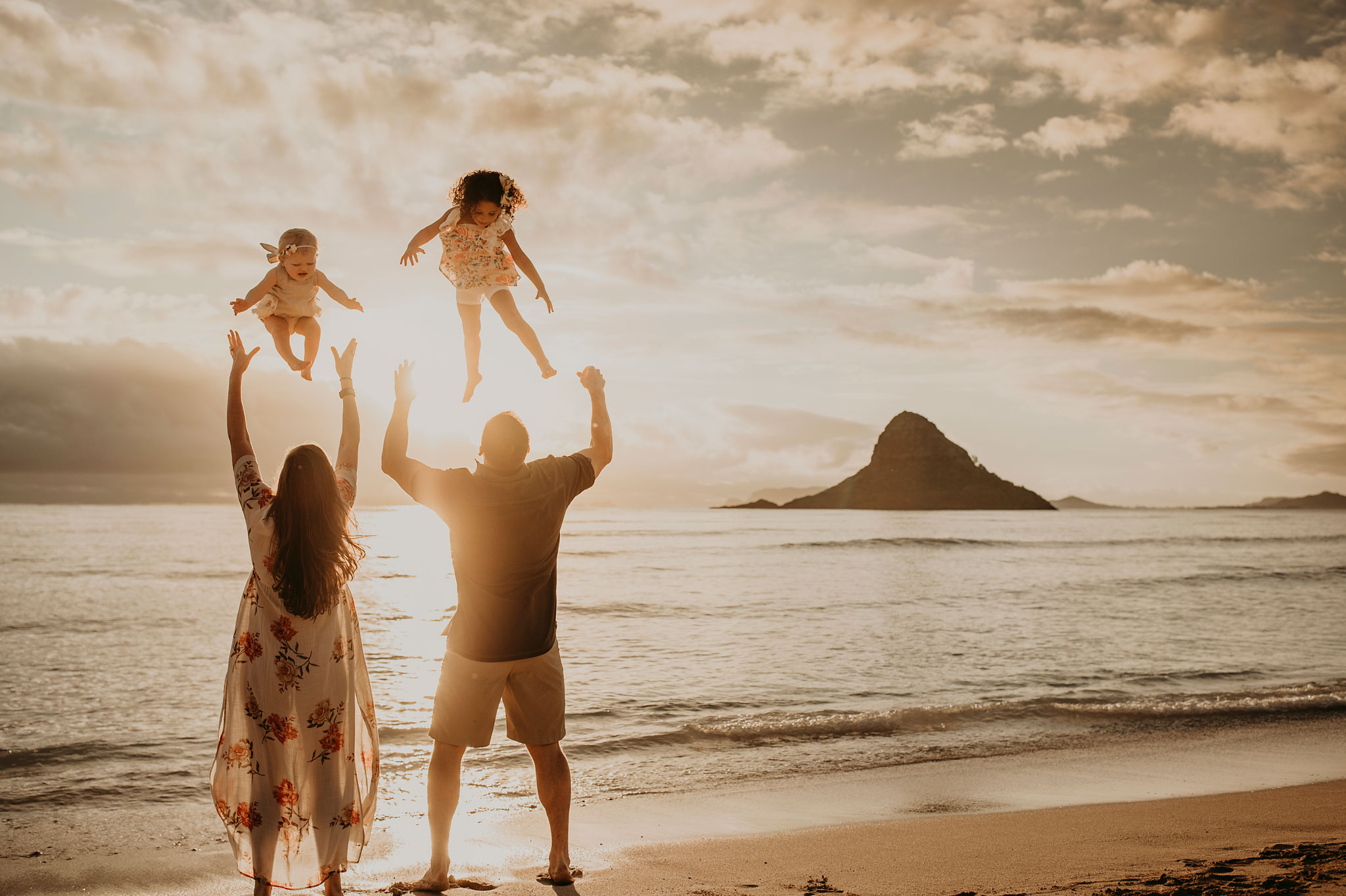 Sunrise-family-shoot-kualoa-ranch-10.jpg