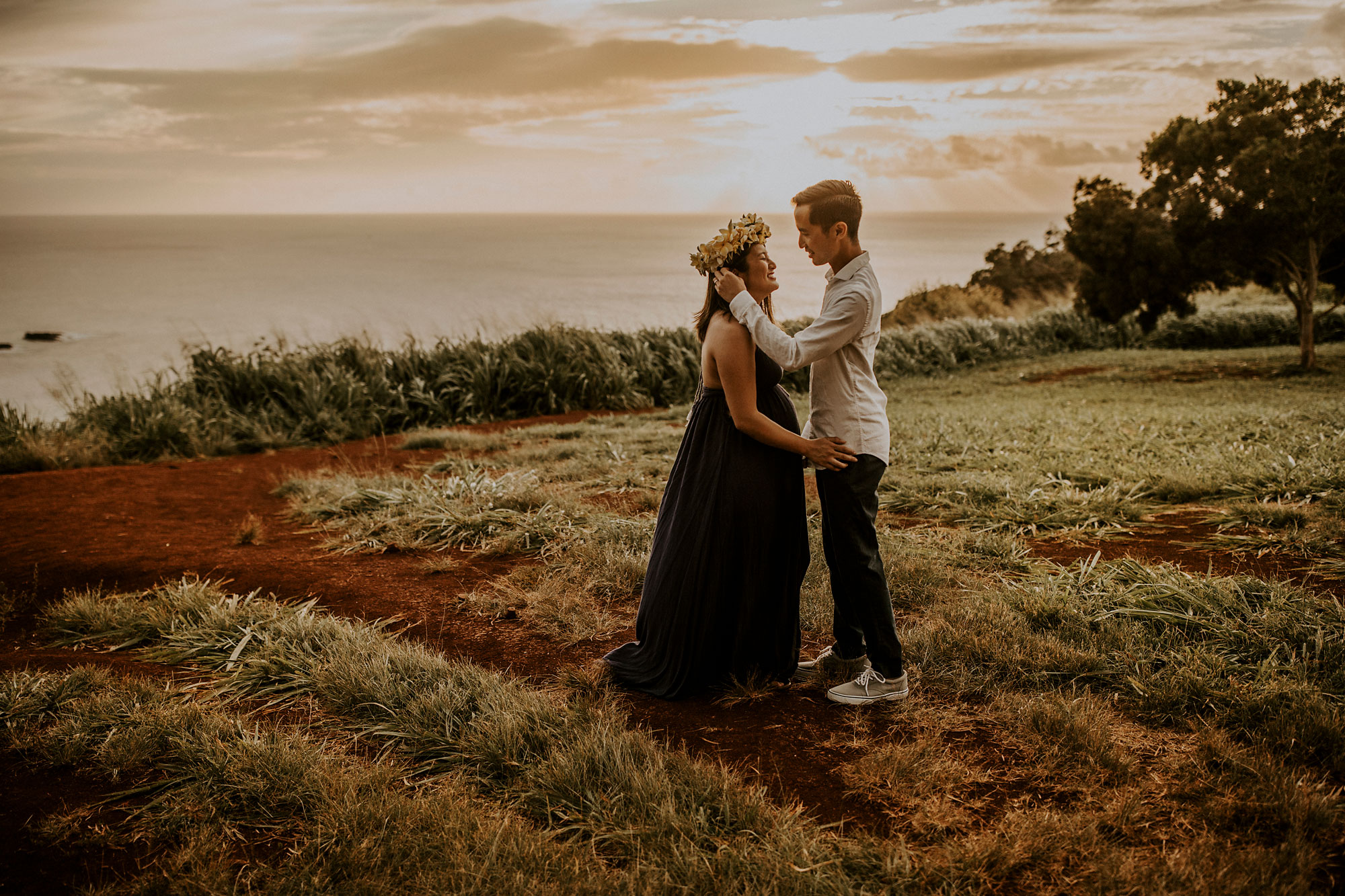 hawaii-mountain-top-maternity-shoot-12.jpg