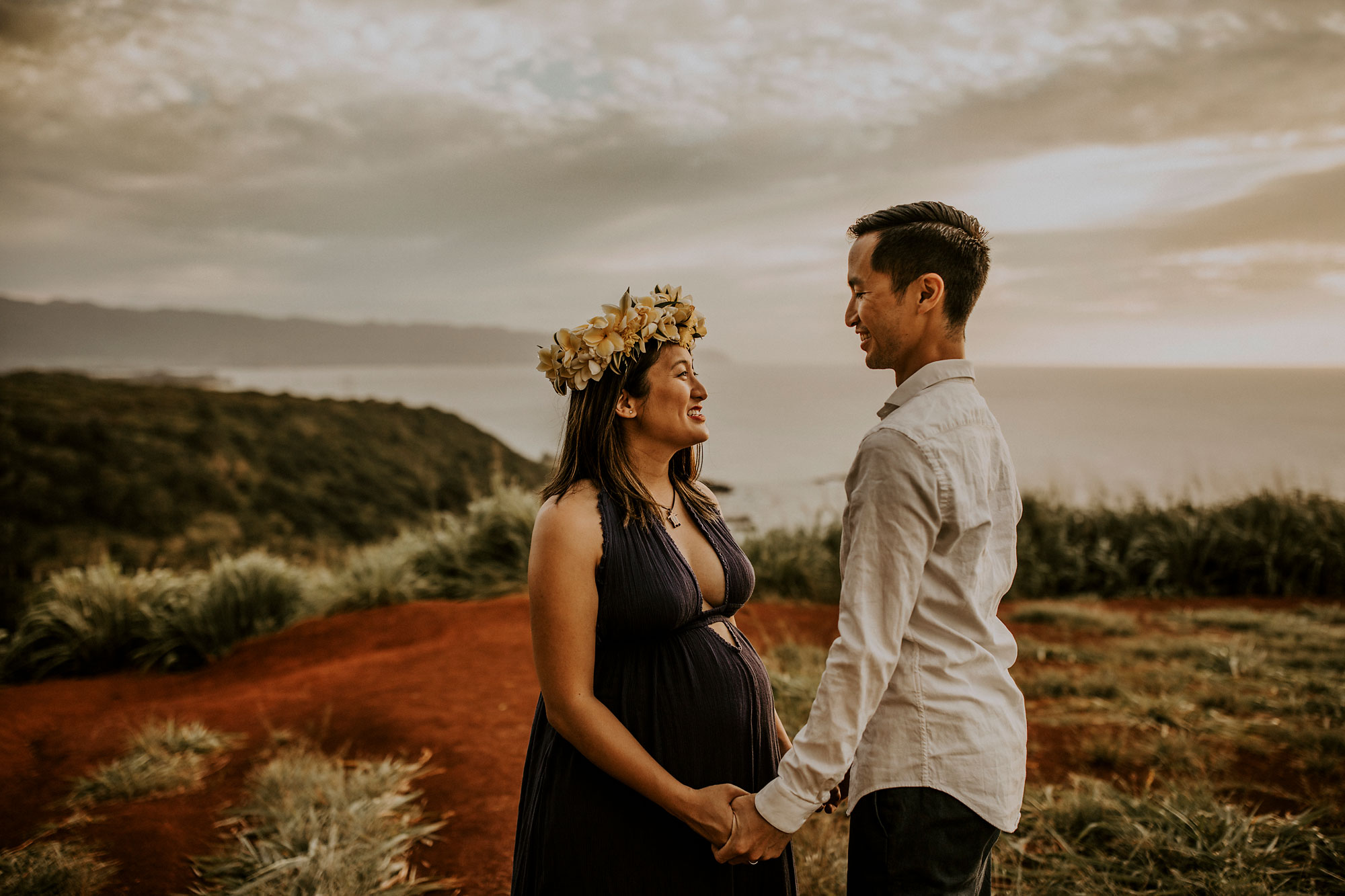 hawaii-mountain-top-maternity-shoot-13.jpg
