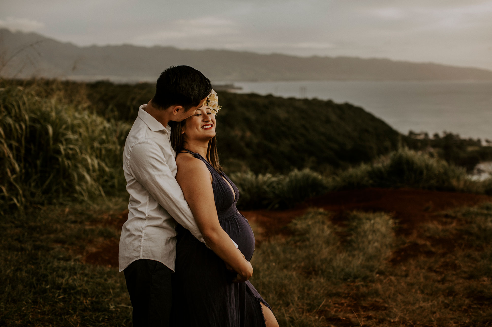 hawaii-mountain-top-maternity-shoot-17.jpg