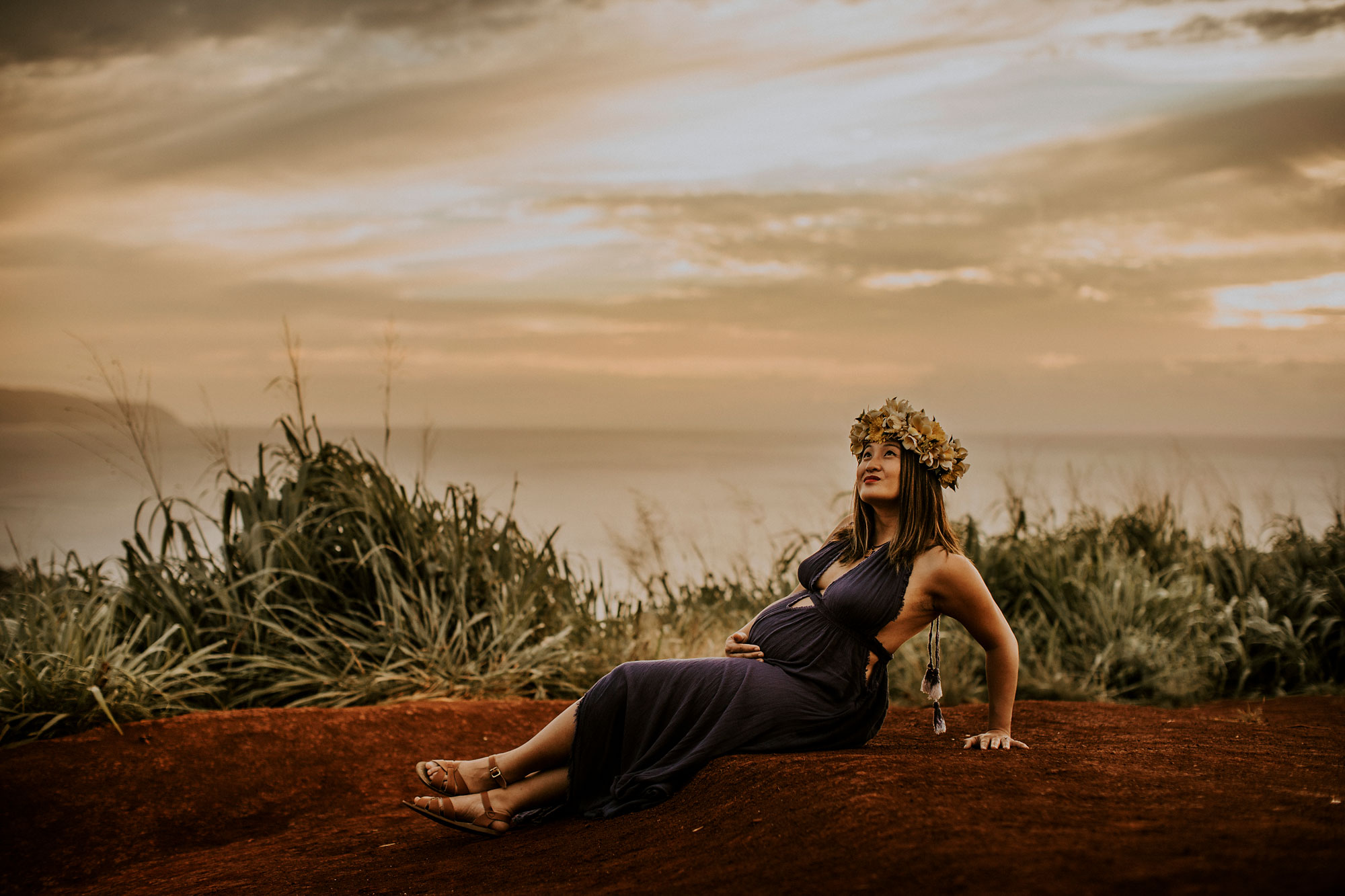 hawaii-mountain-top-maternity-shoot-19.jpg