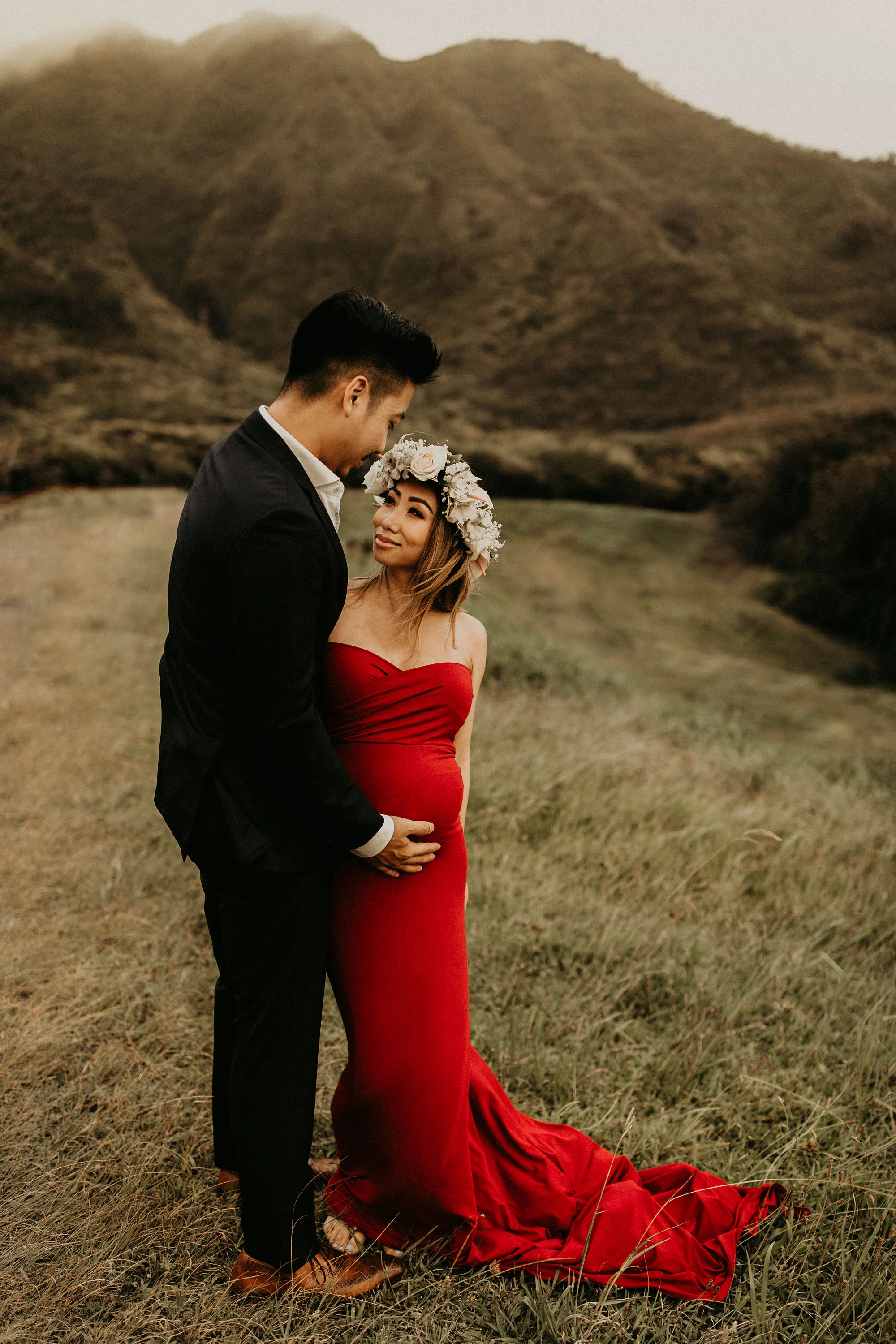 mountain-maternity-session-Hawaii-12.jpg