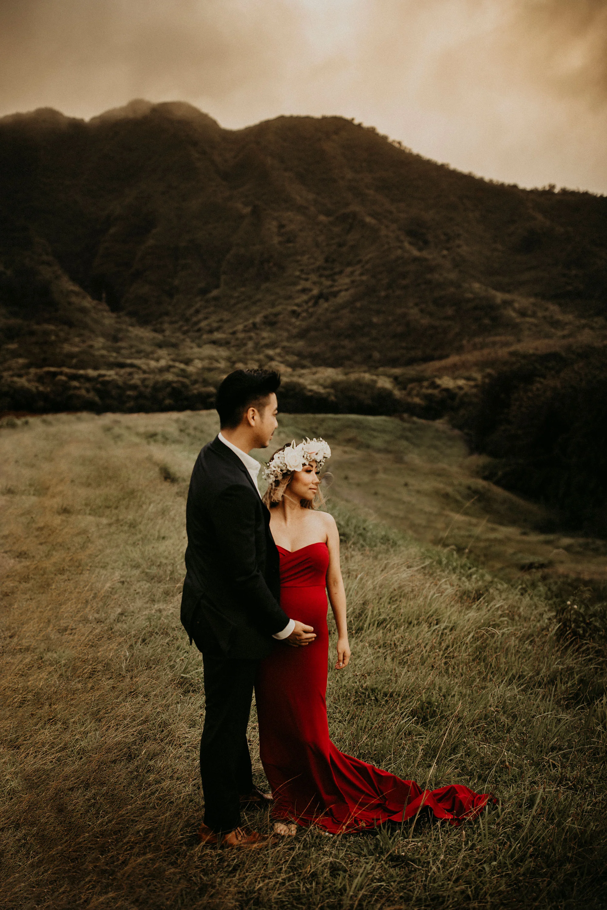 mountain-maternity-session-Hawaii-13.jpg