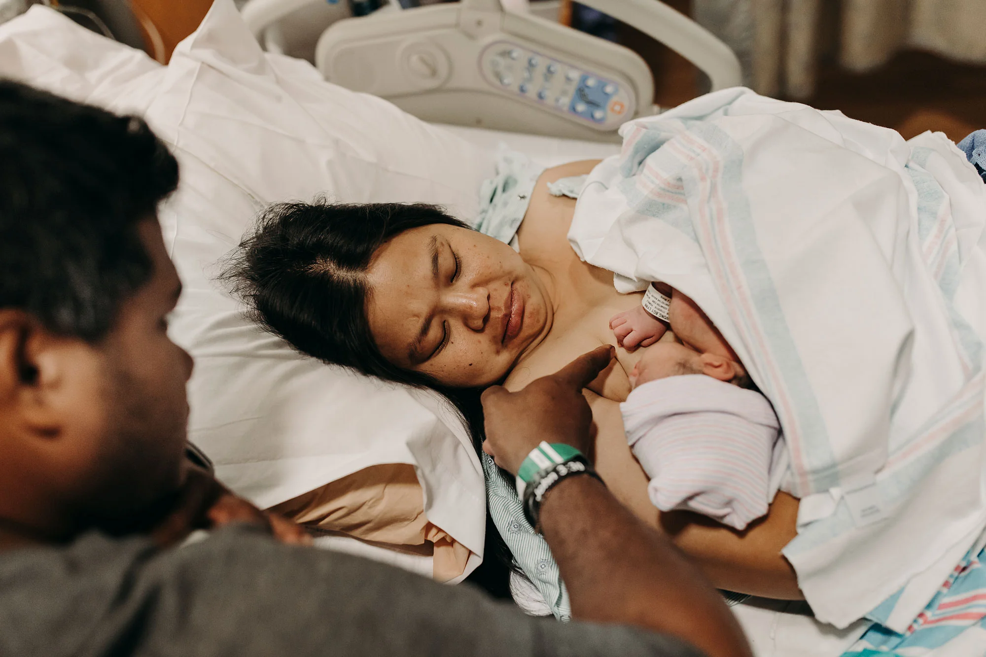 Honolulu-Birth-Photographer-Kapiolani-012.jpg