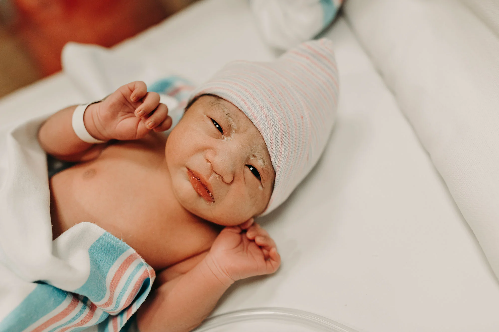 Honolulu-Birth-Photographer-Kapiolani-018.jpg