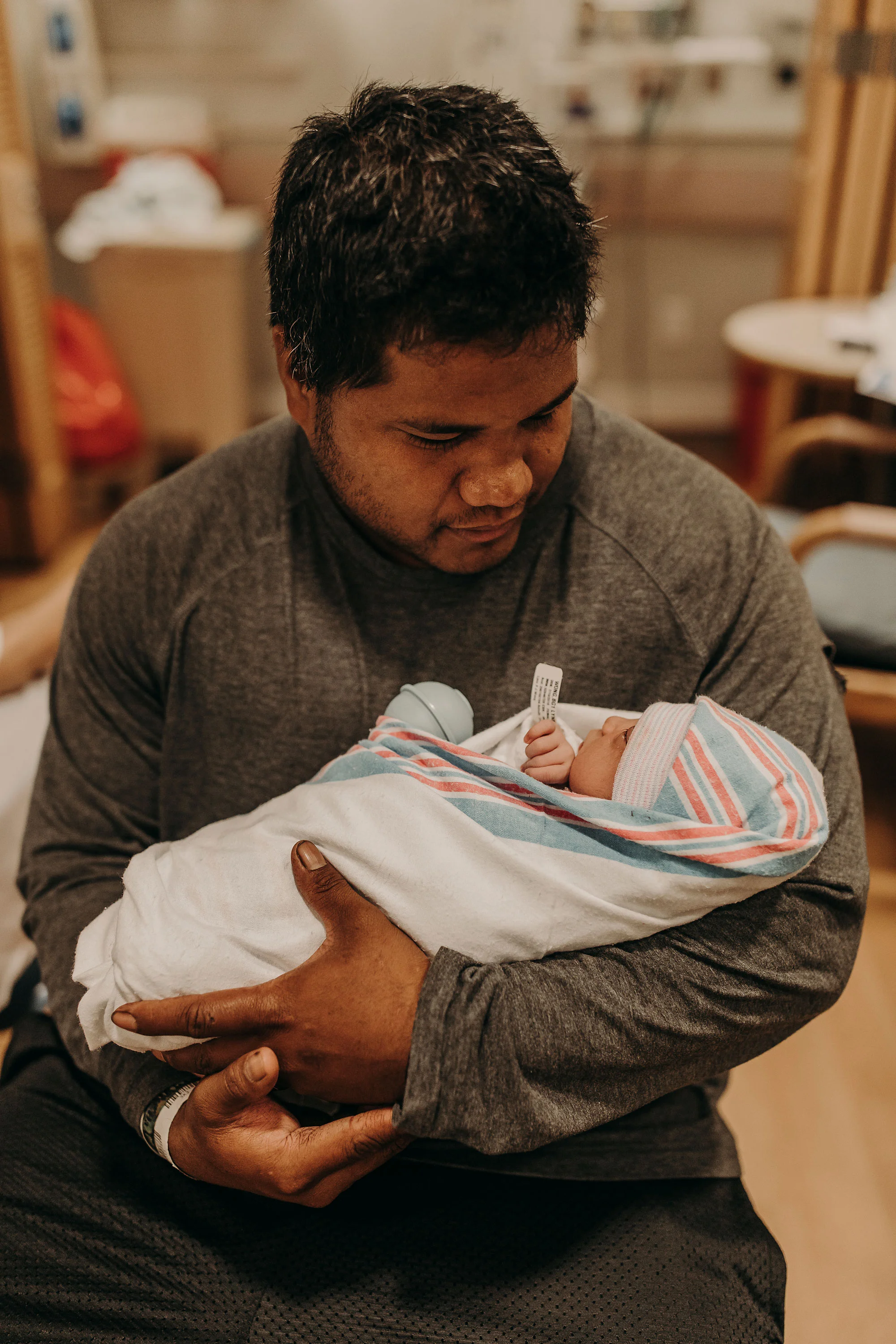 Honolulu-Birth-Photographer-Kapiolani-021.jpg