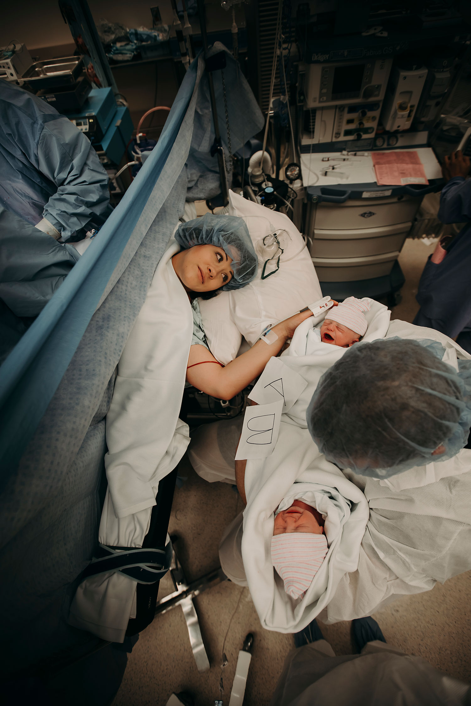 Hawaii-Birth-Photographer-Twins-Cesarean-19.jpg