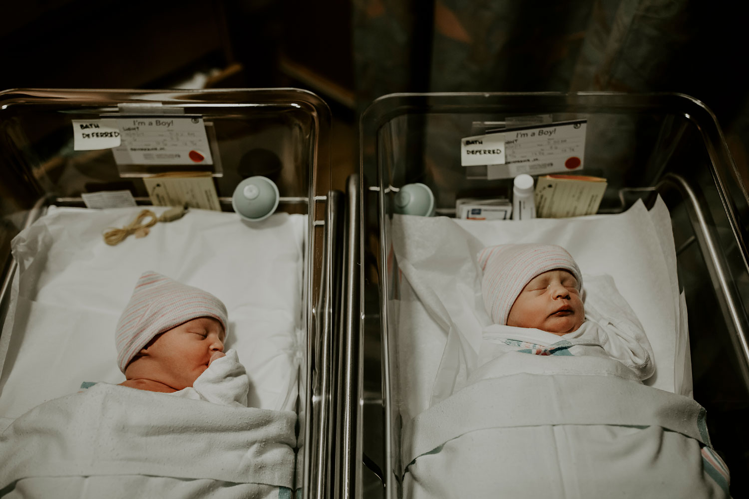 Hawaii-Birth-Photographer-Twins-Cesarean-29.jpg