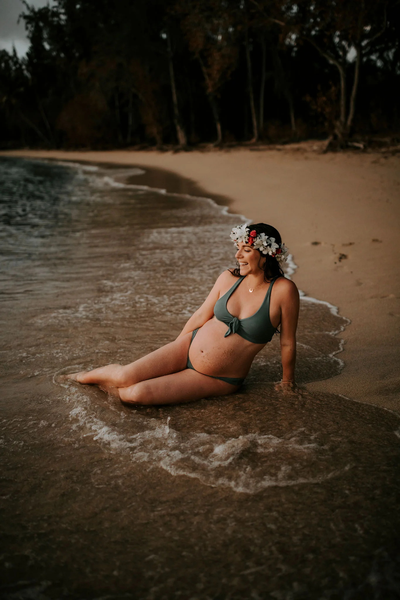 Hawaii-Oahu-Maternity-Photographer-The-Sophia-Co-56.jpg