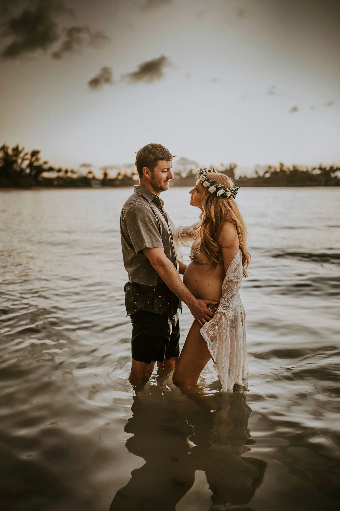 Hawaii-Oahu-Maternity-Photographer-The-Sophia-Co-60.jpg