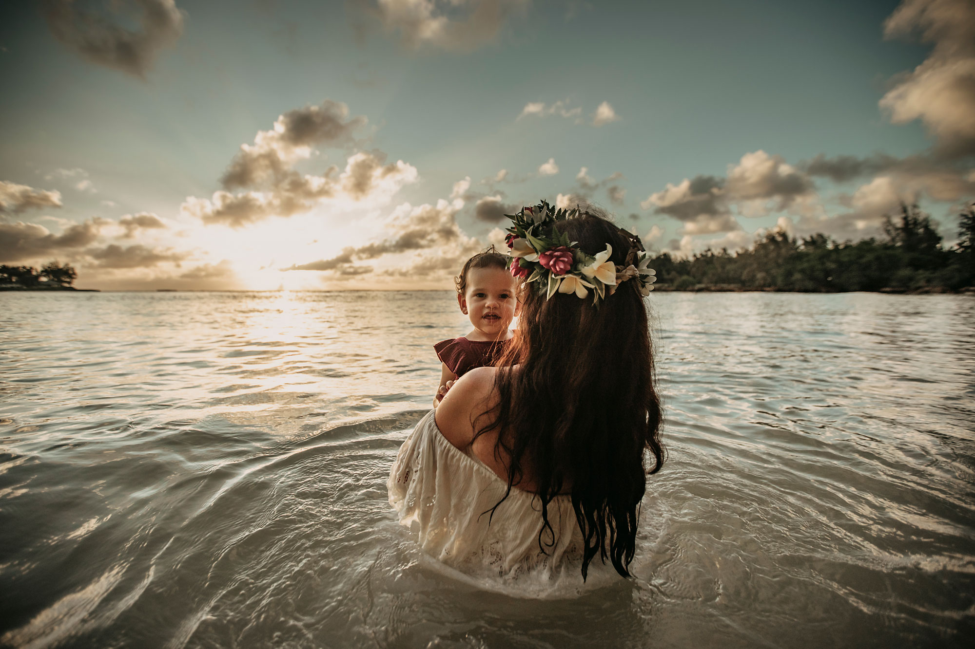 Hawaii-Oahu-Maternity-Photography-The-Sophia-Co-019.jpg