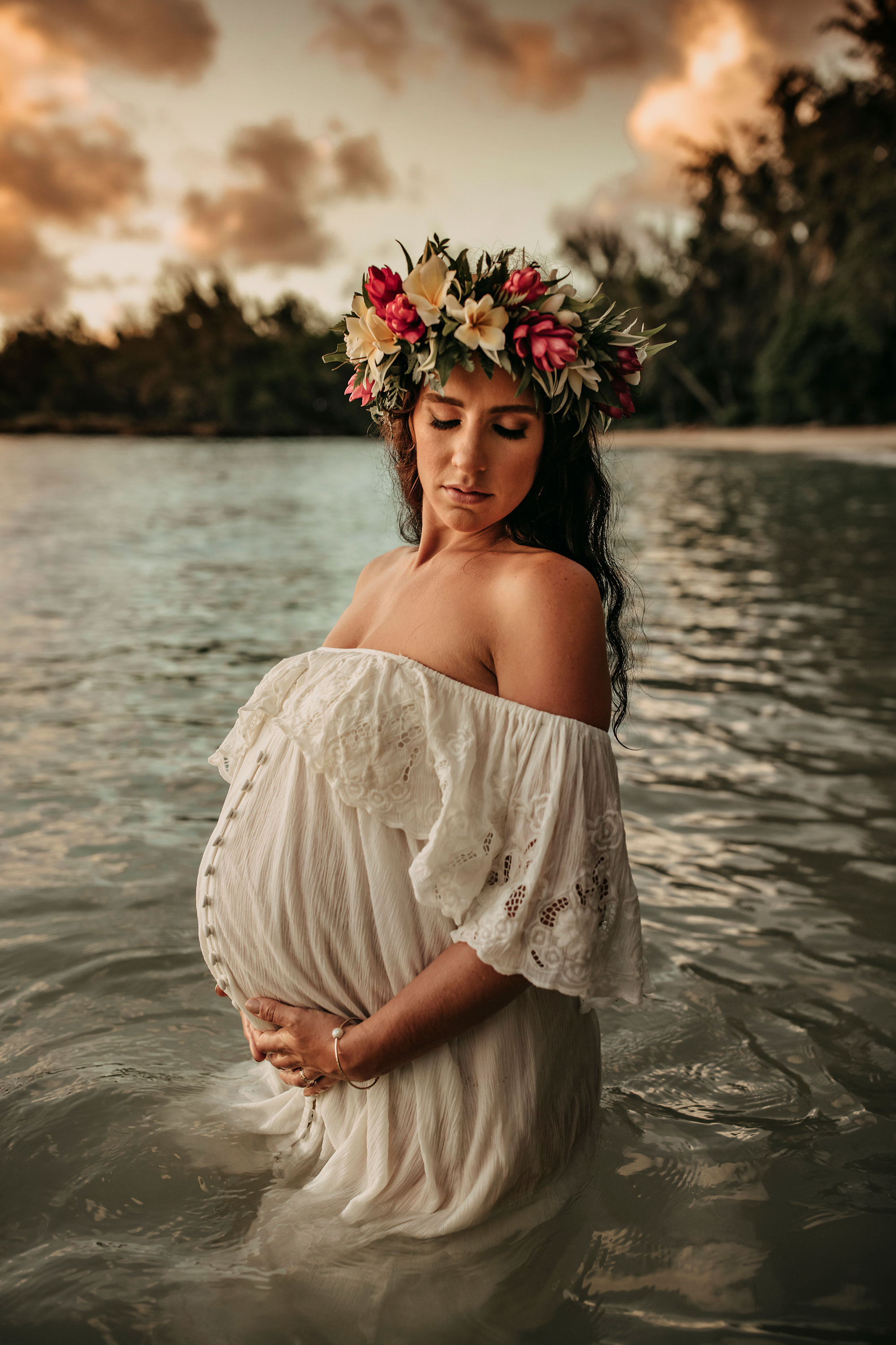 Hawaii-Oahu-Maternity-Photography-The-Sophia-Co-022.jpg