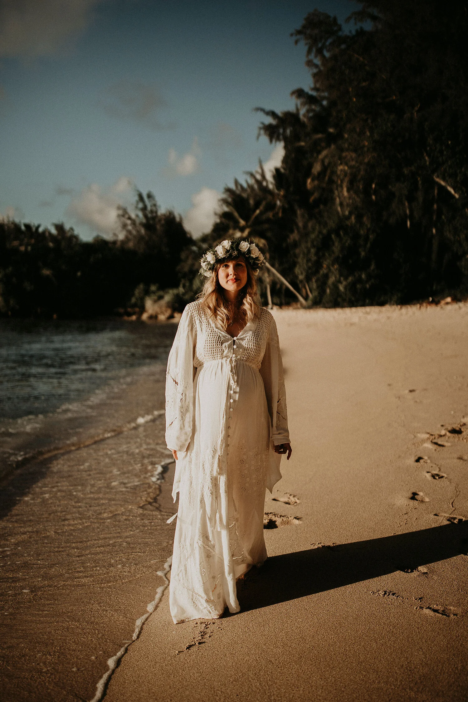 Oahu-Hawaii-Maternity-Photos-Photographer-The-Sophia-Co-011.jpg