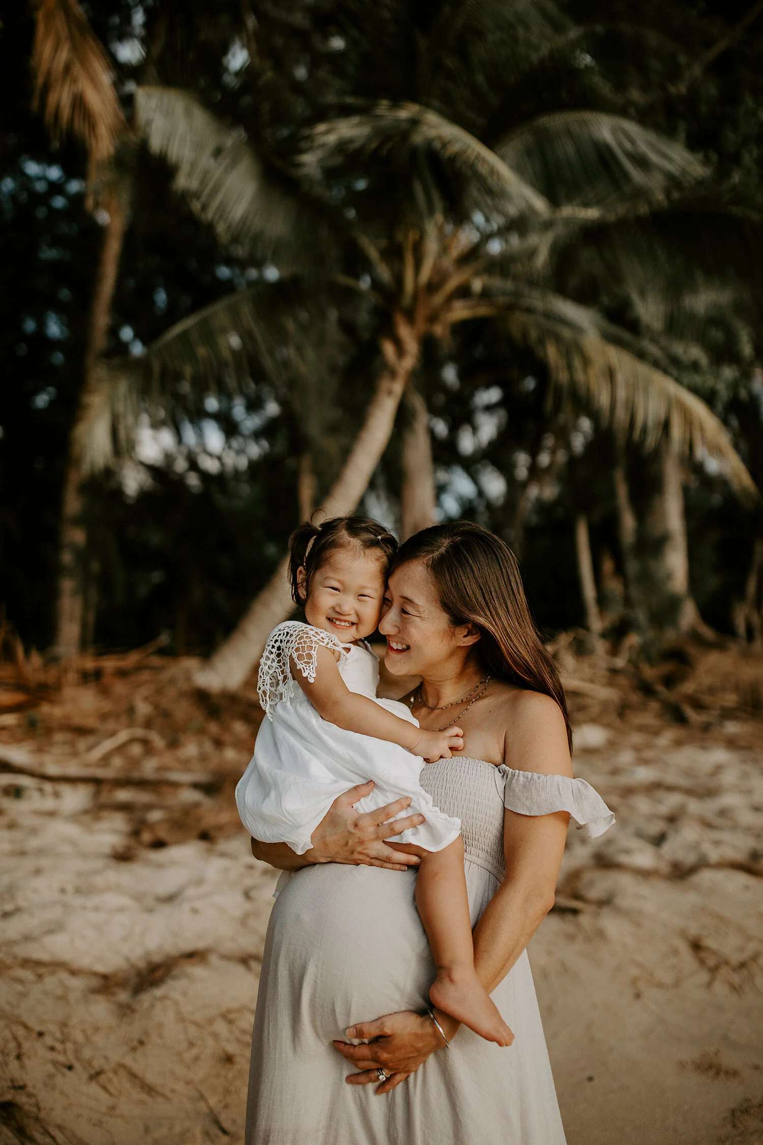 Oahu-Hawaii-North-Shore-Maternity-Photography-The-Sophia-Co-18.jpg