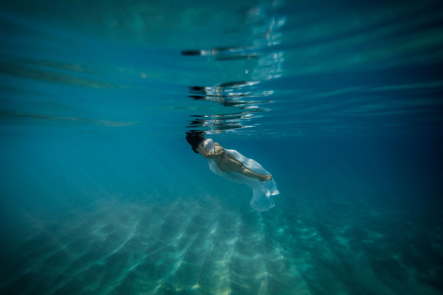 Hawaii-Underwater-Photographer-Maternity-Underwater-08.jpg