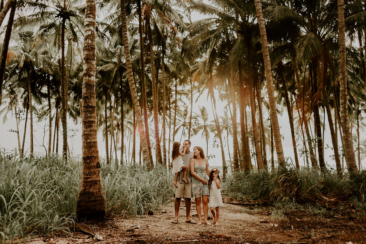 Hawaii-Family-Photographer-North-Shore-Oahu-08.jpg