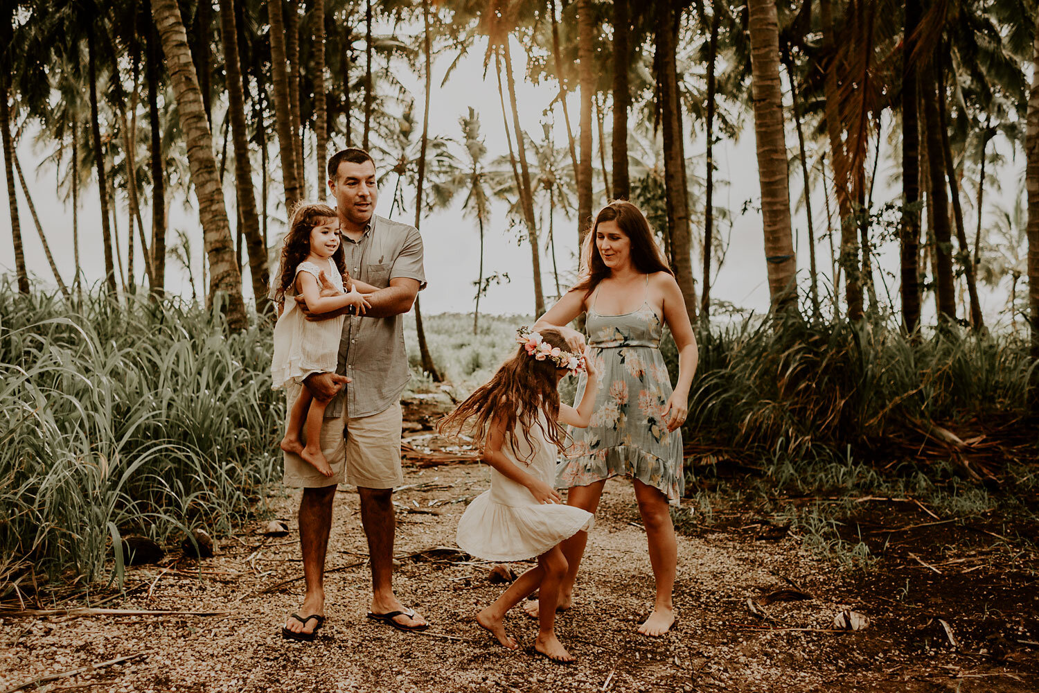 Hawaii-Family-Photographer-North-Shore-Oahu-09.jpg