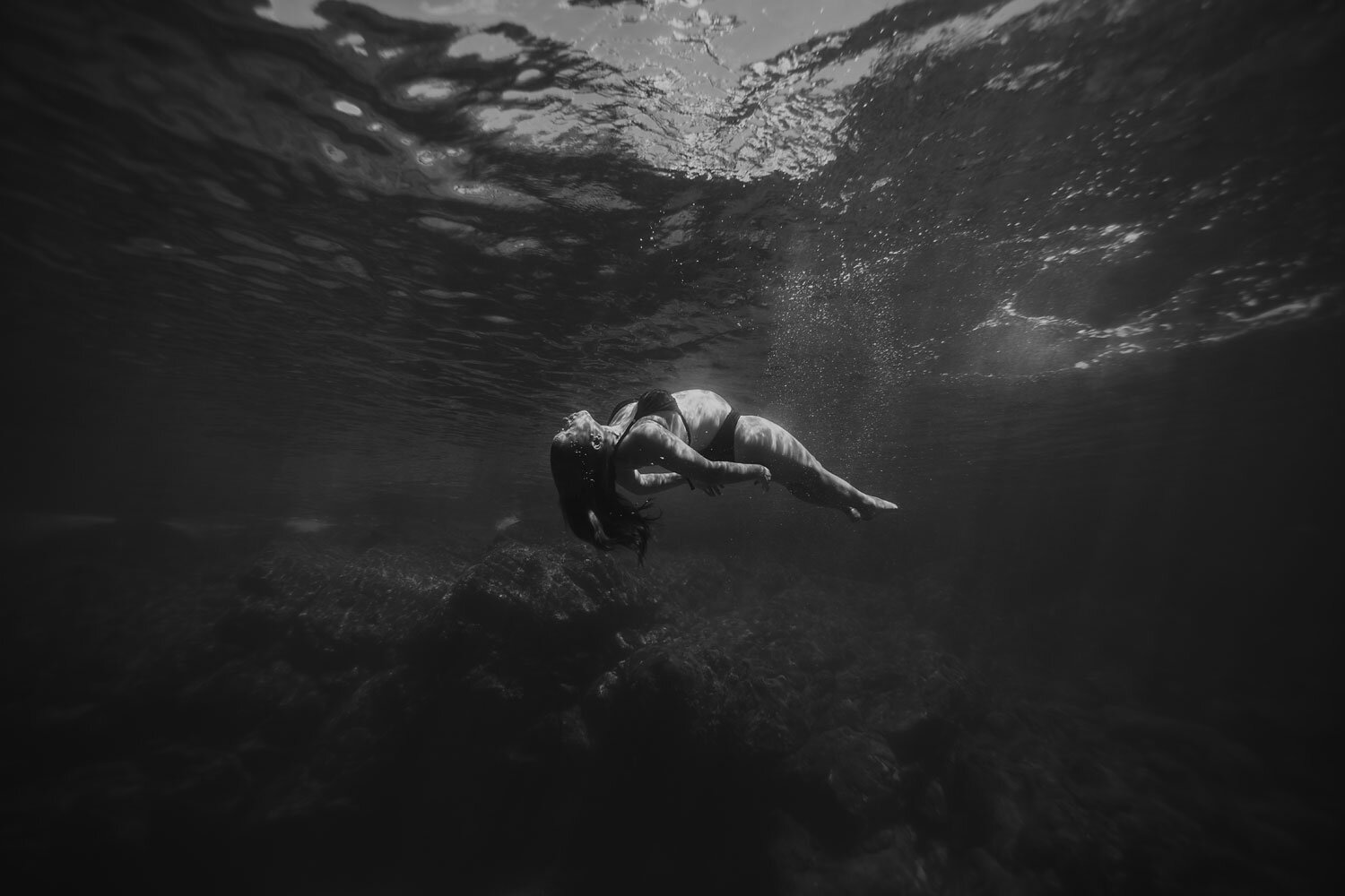 oahu-maui-underwater-maternity-photos-04.jpg