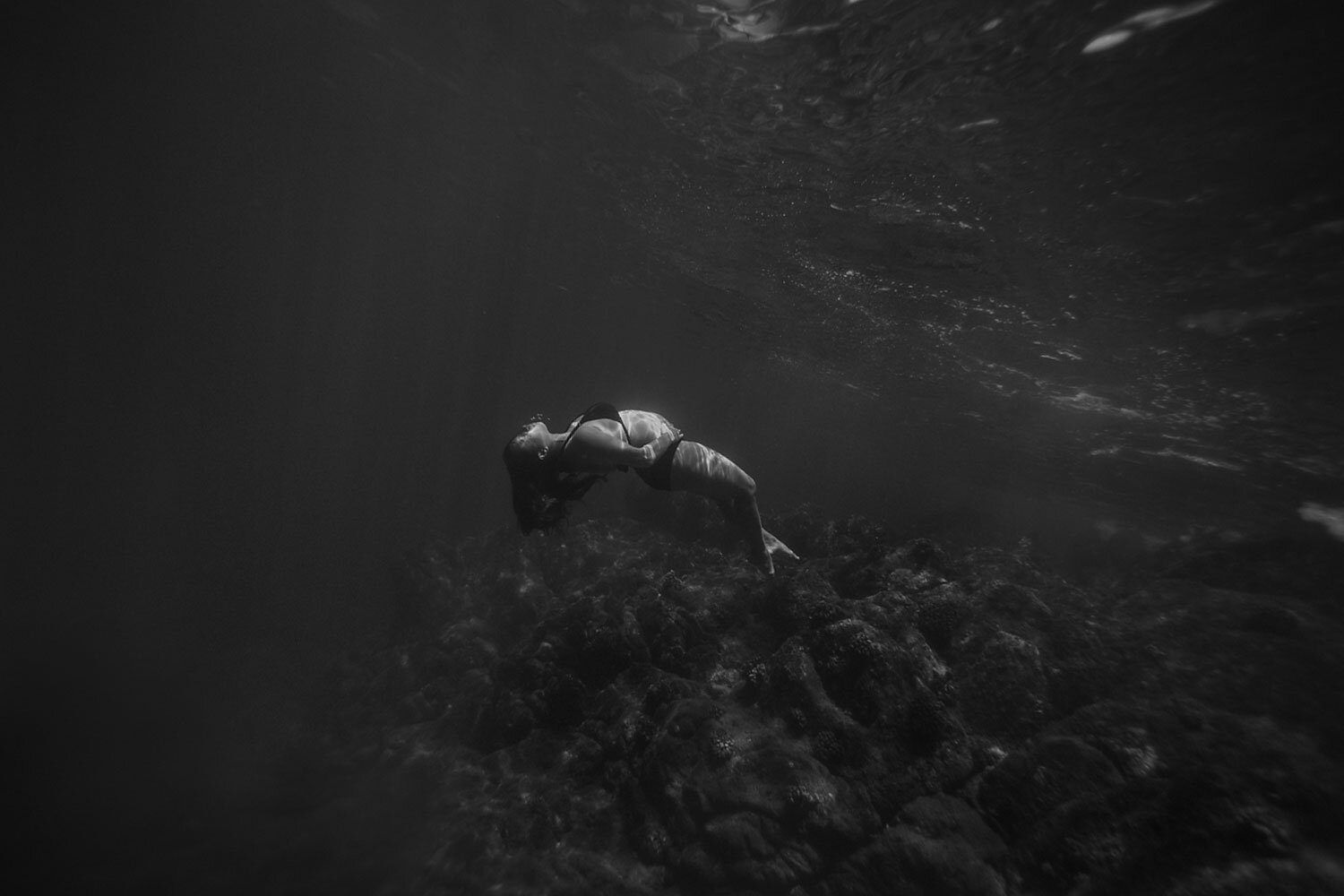 oahu-maui-underwater-maternity-photos-13.jpg