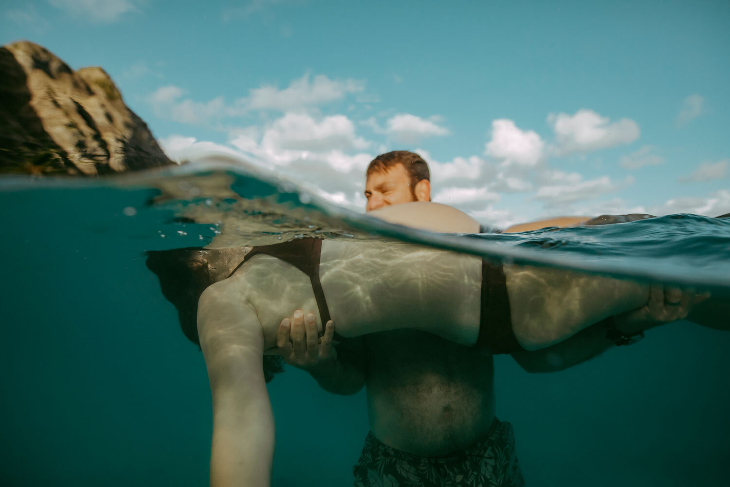 Oahu Hawaii Maternity Underwater Photos 02.jpg