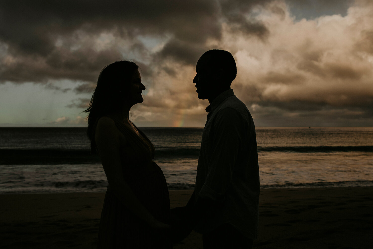 Oahu-Sunrise-Maternity-Photographer-07.jpg