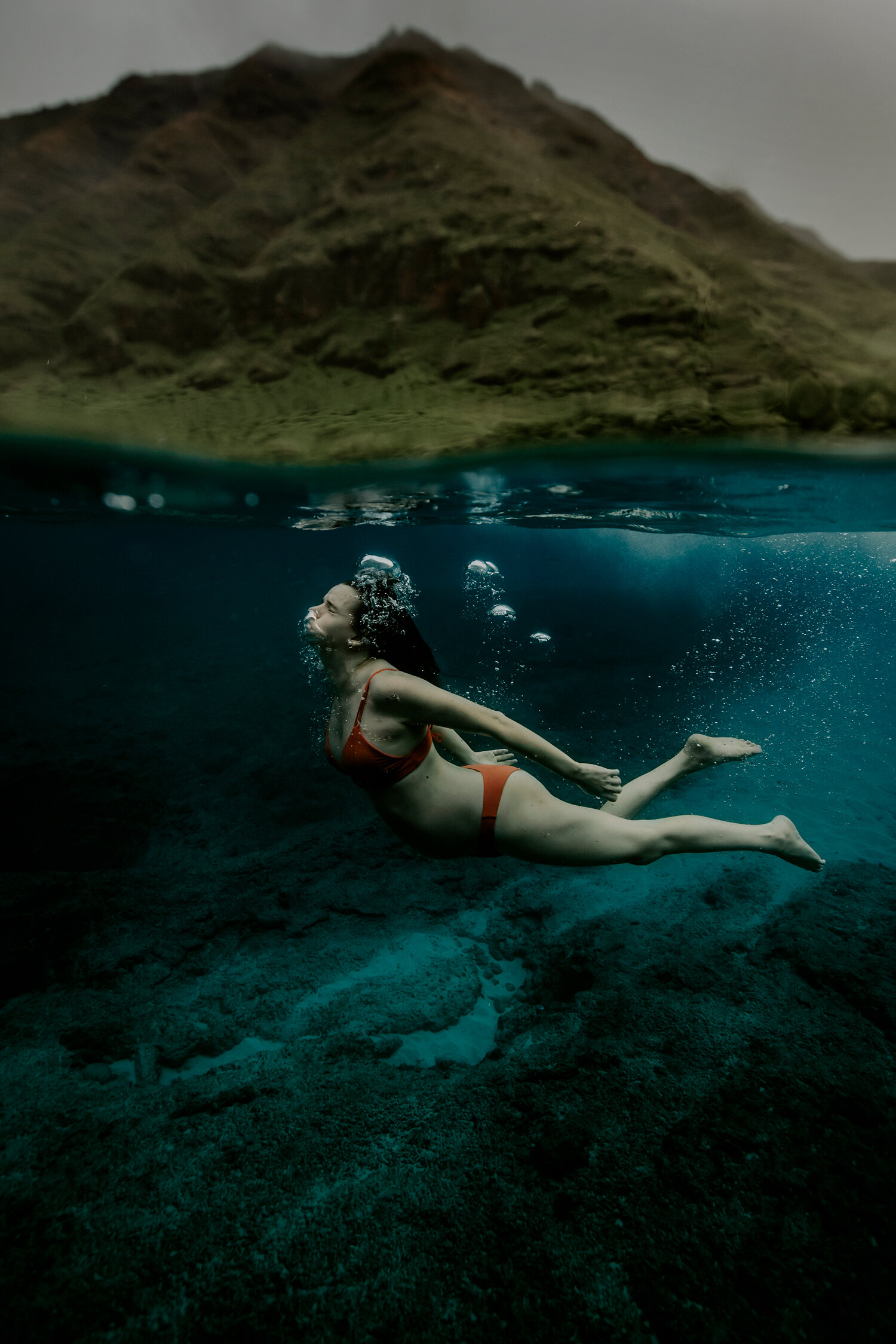 Oahu-Underwater-Maternity-Photographer-05.jpg