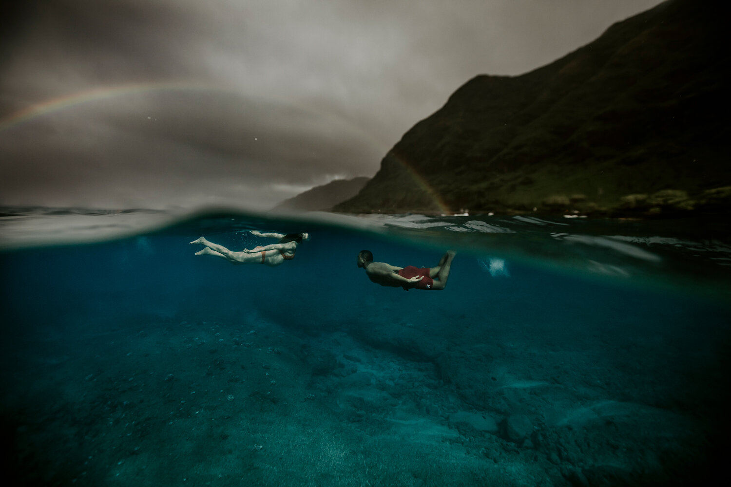 Oahu-Underwater-Maternity-Photographer-09.jpg