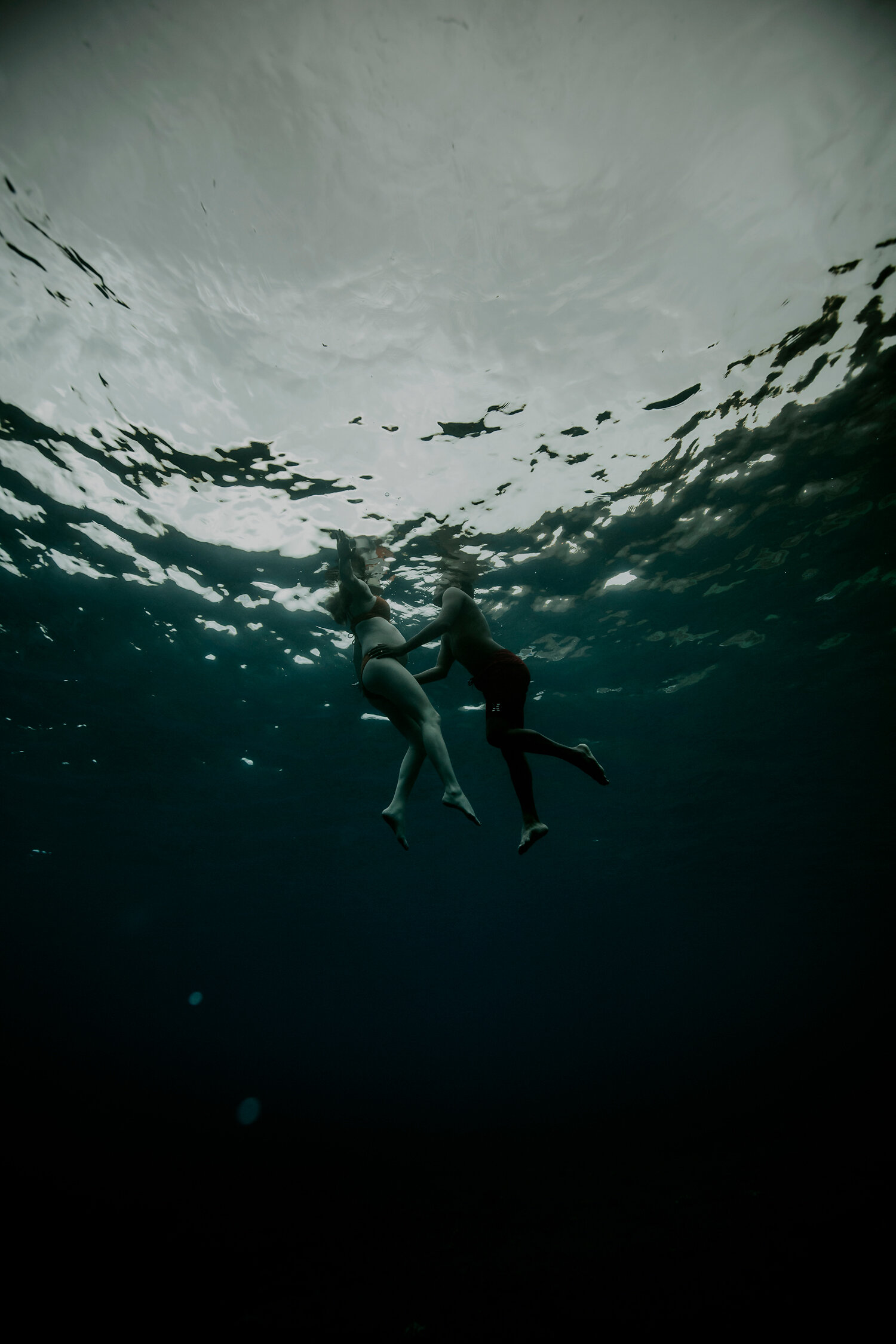 Oahu-Underwater-Maternity-Photographer-11.jpg