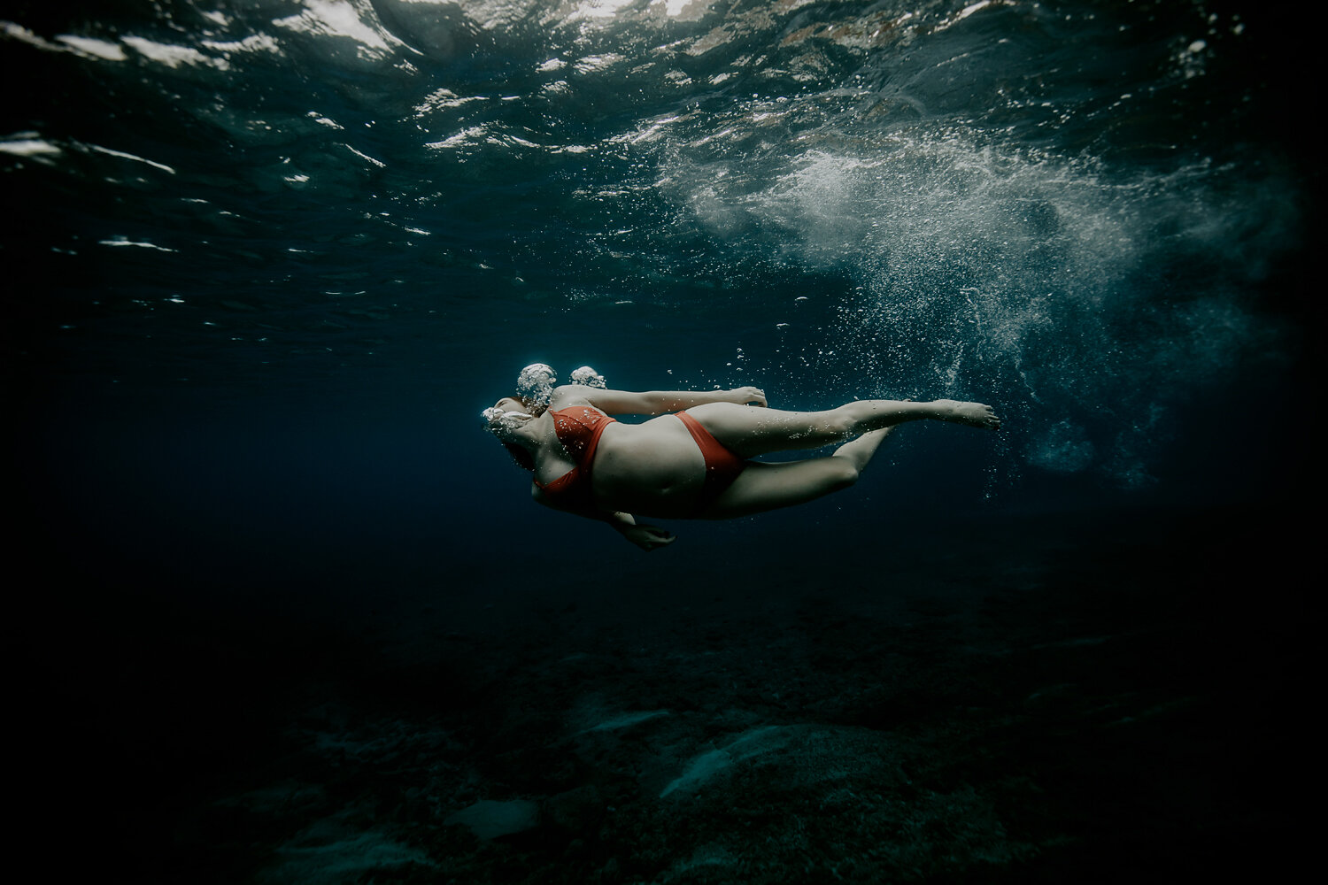 Oahu-Underwater-Maternity-Photographer-13.jpg