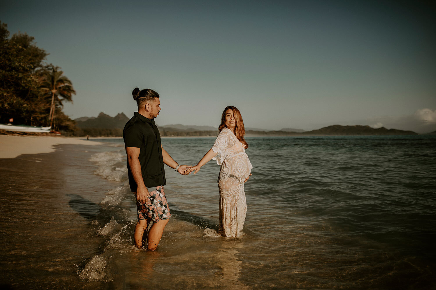 Oahu-Hawaii-Maternity-Photographer-29.jpg