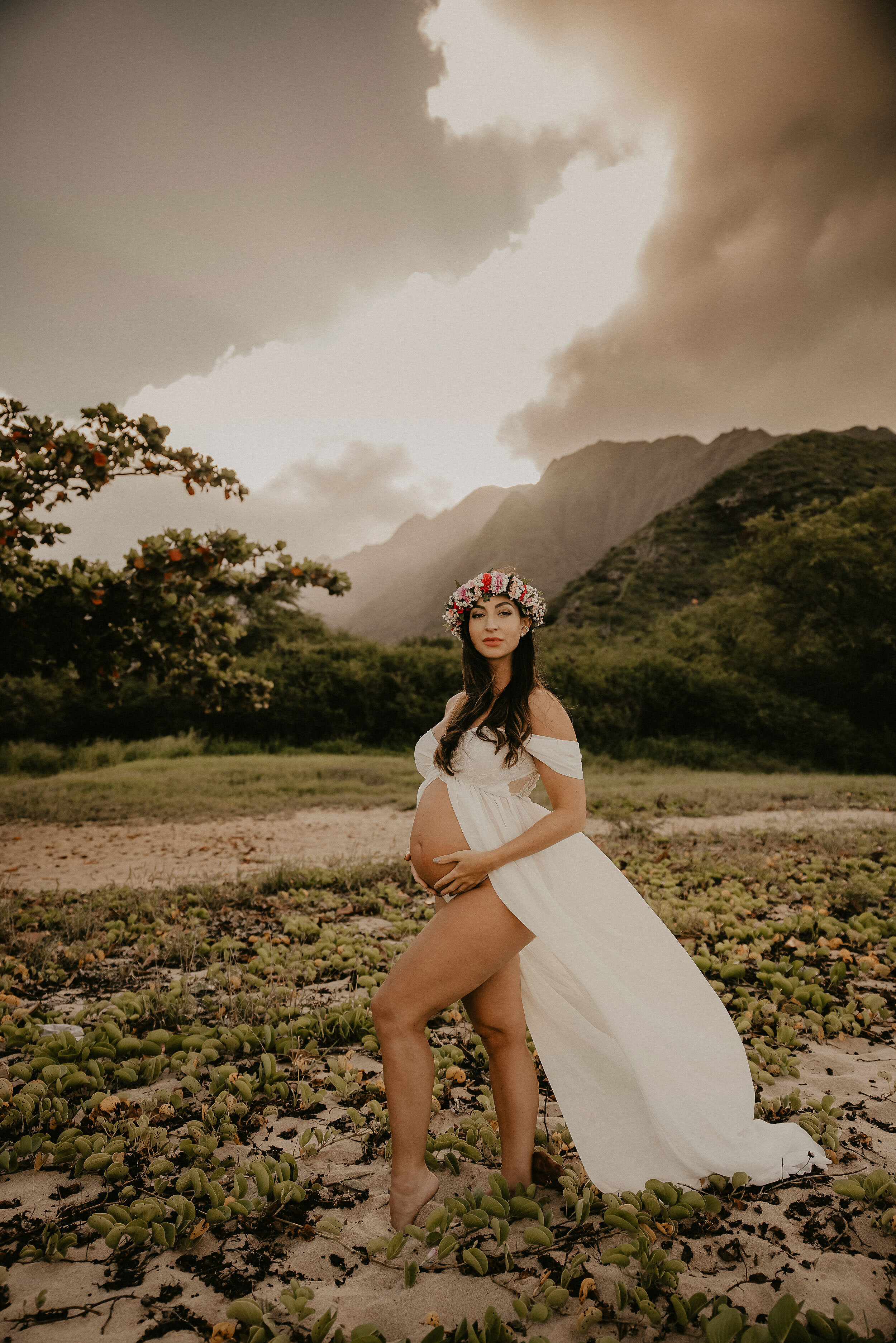 Oahu-Hawaii-Maternity-Photographer-05.jpg