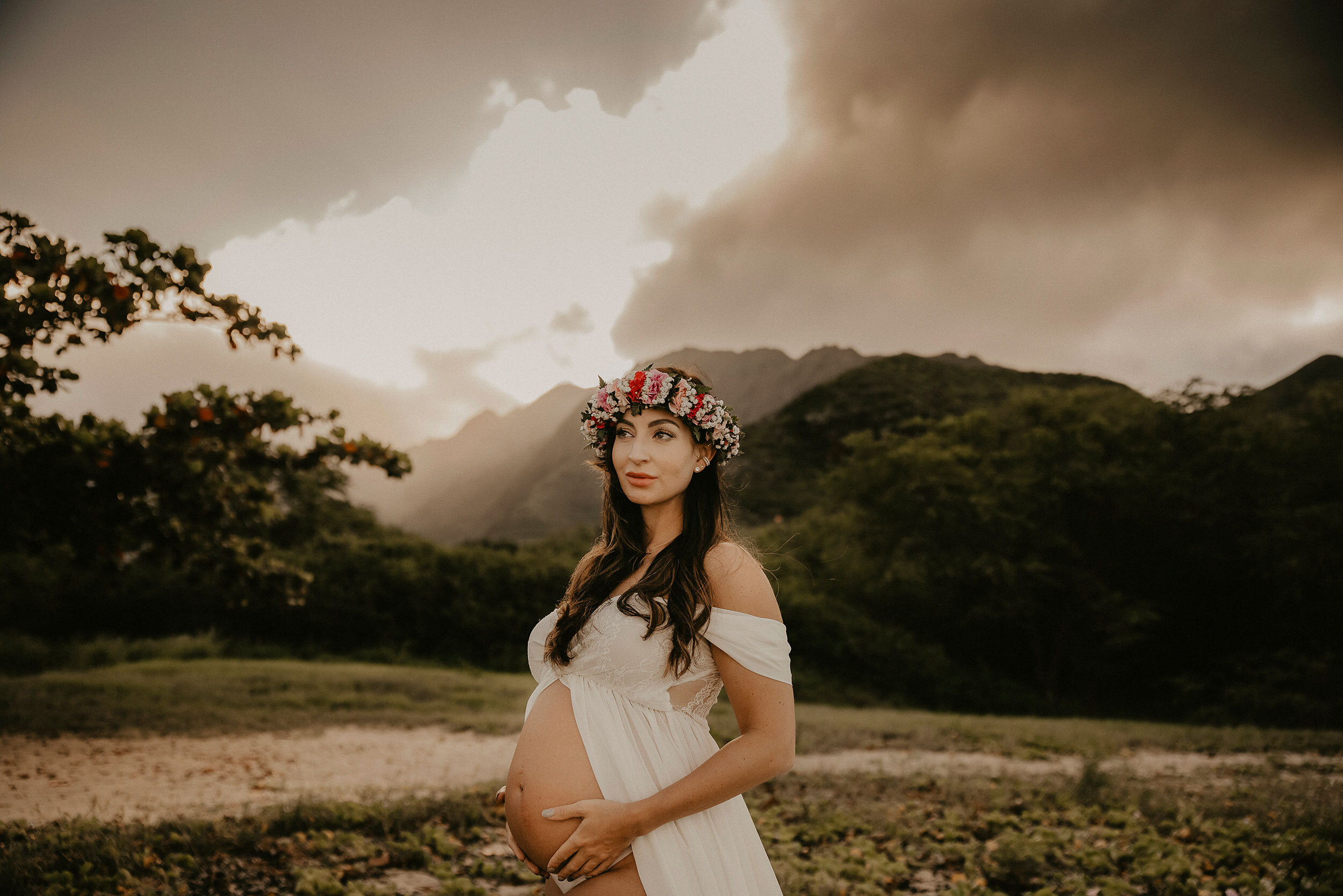 Oahu-Hawaii-Maternity-Photographer-07.jpg