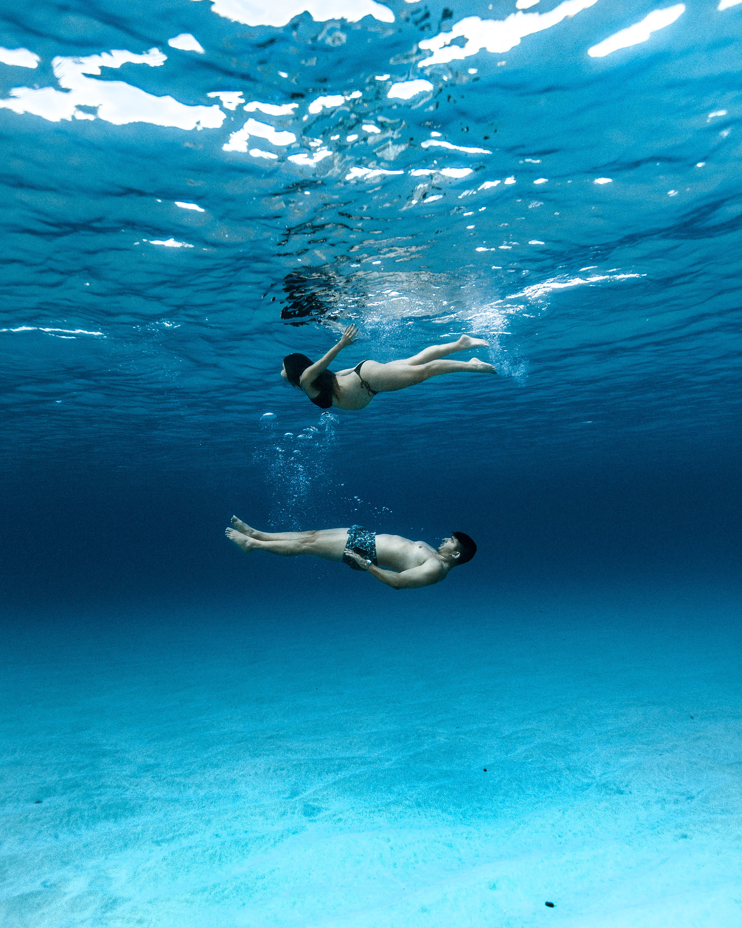 Oahu-Hawaii-Maternity-Underwater-Photography-14.jpg