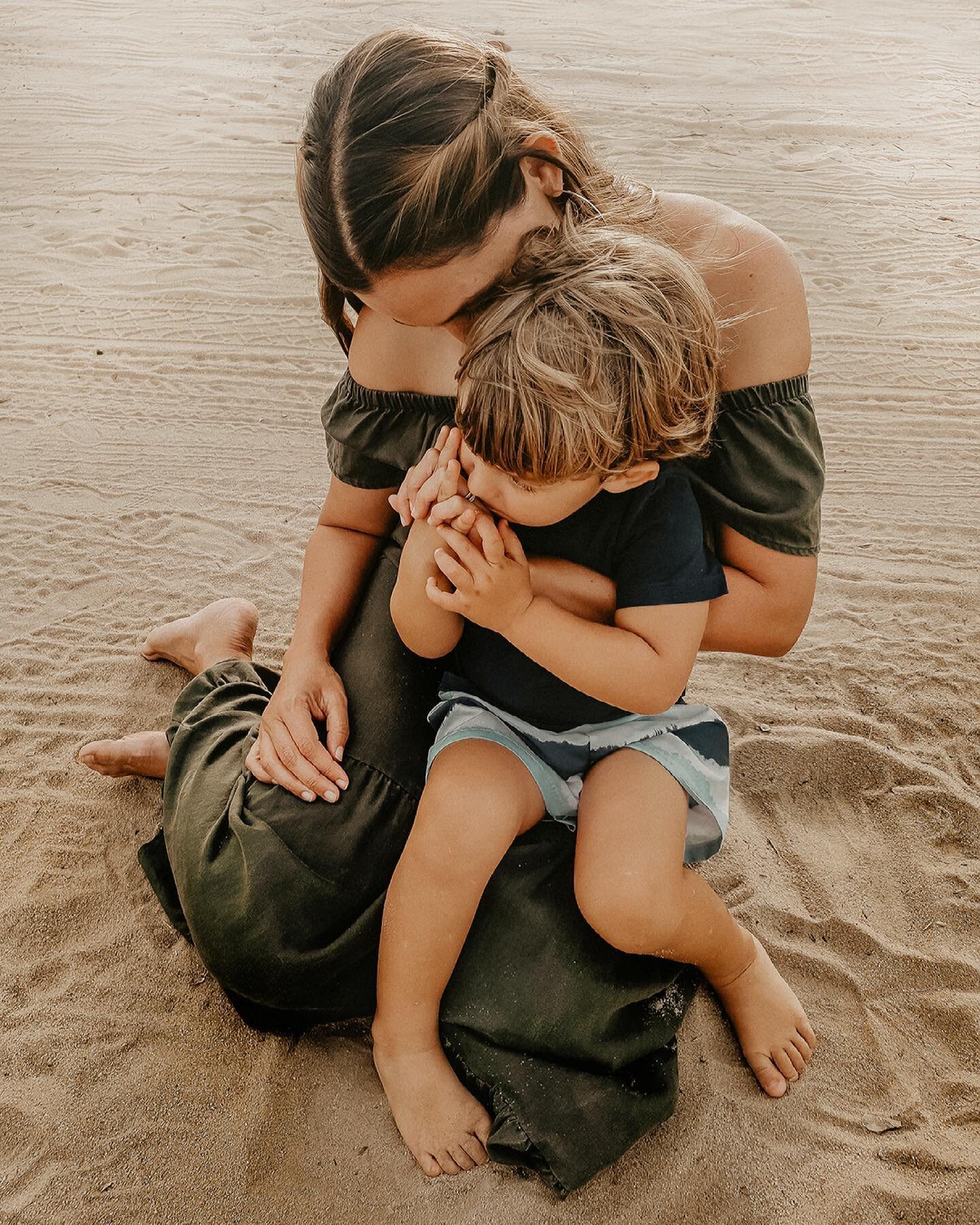 8am Hawaii time &gt;&gt; 3pm Brazil time.
These photos were taken in real time, with me in Hawaii, and my sister and my nephew in the northeast coast of Brazil - where we grew up and learned to love the ocean.

Never in my wildest dreams would I thin