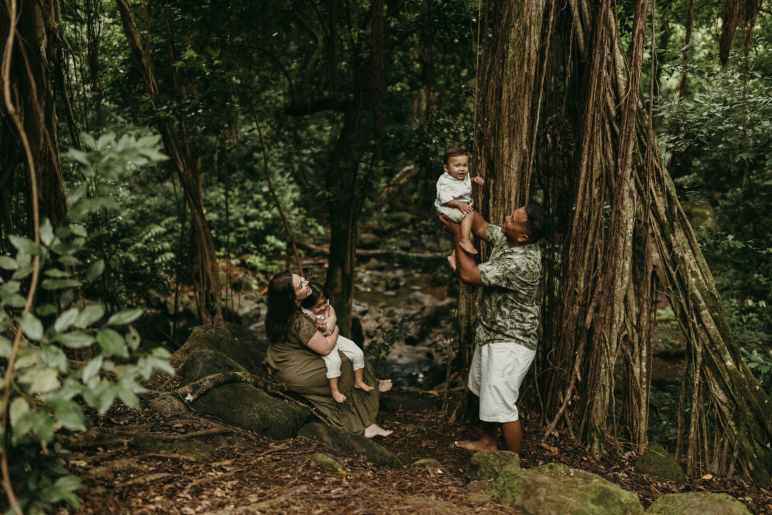 jungle-family-pictures-hawaii-oahu-003.jpg