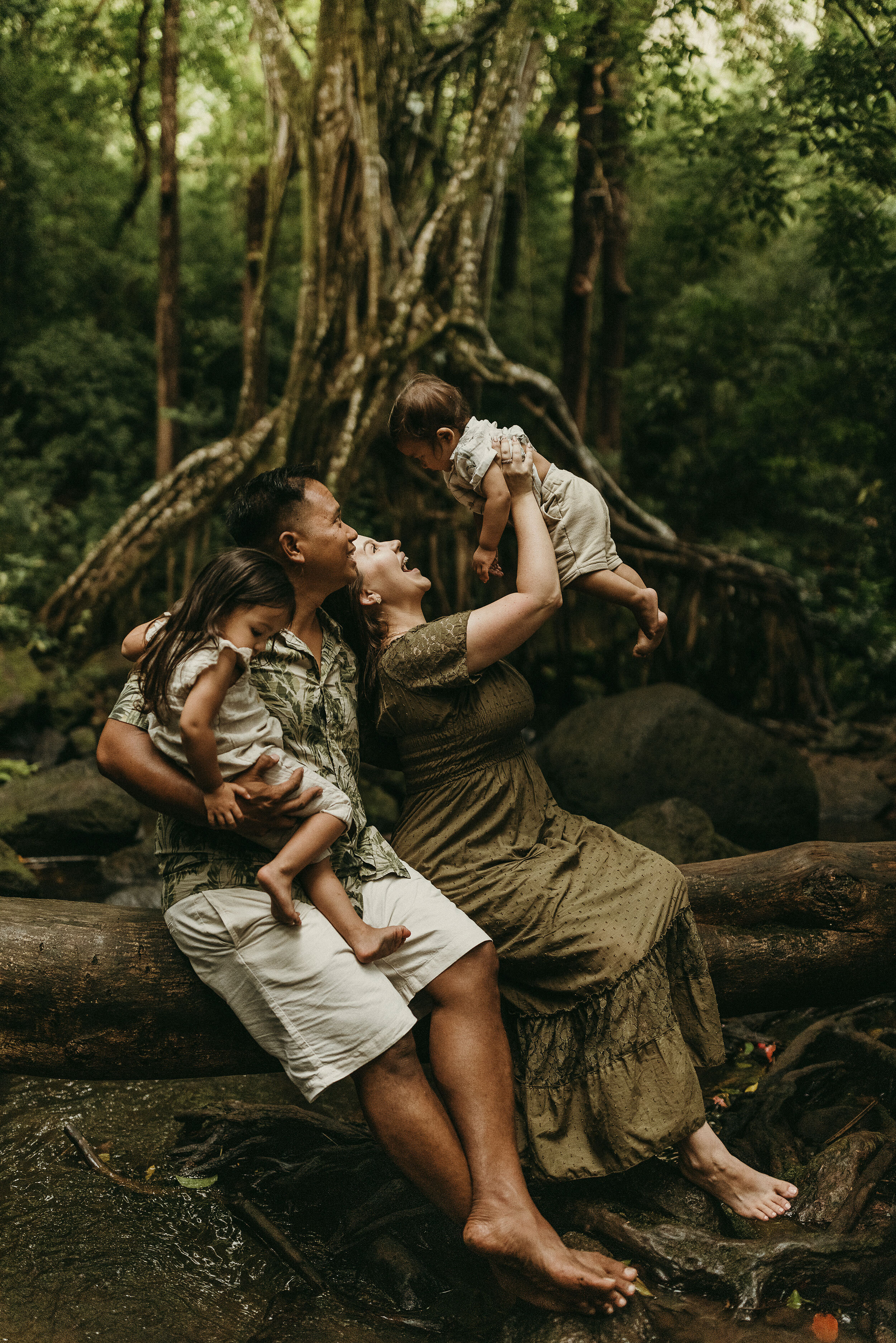 jungle-family-pictures-hawaii-oahu-010.jpg