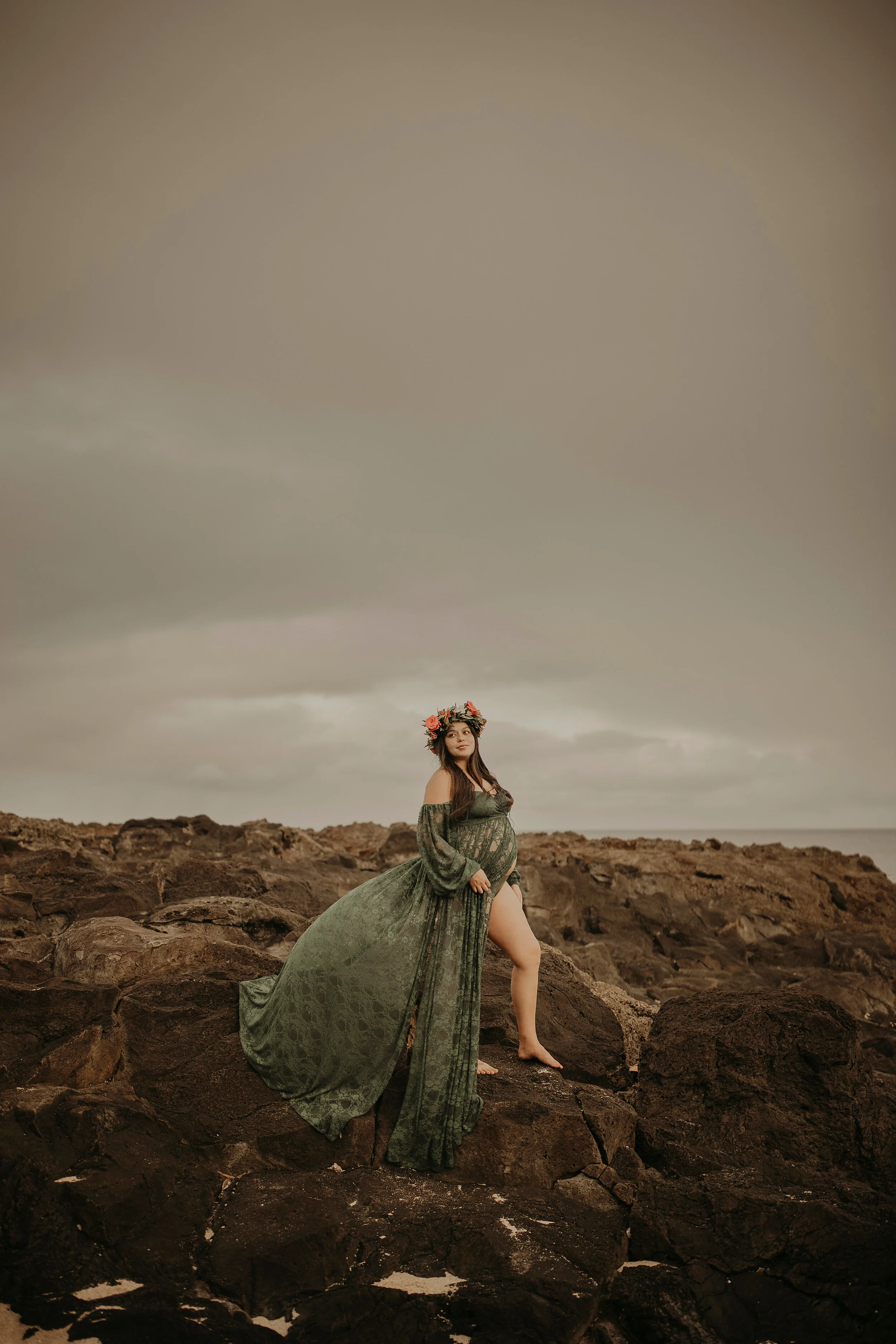 North Shore Oahu Maternity Photos 07.jpg