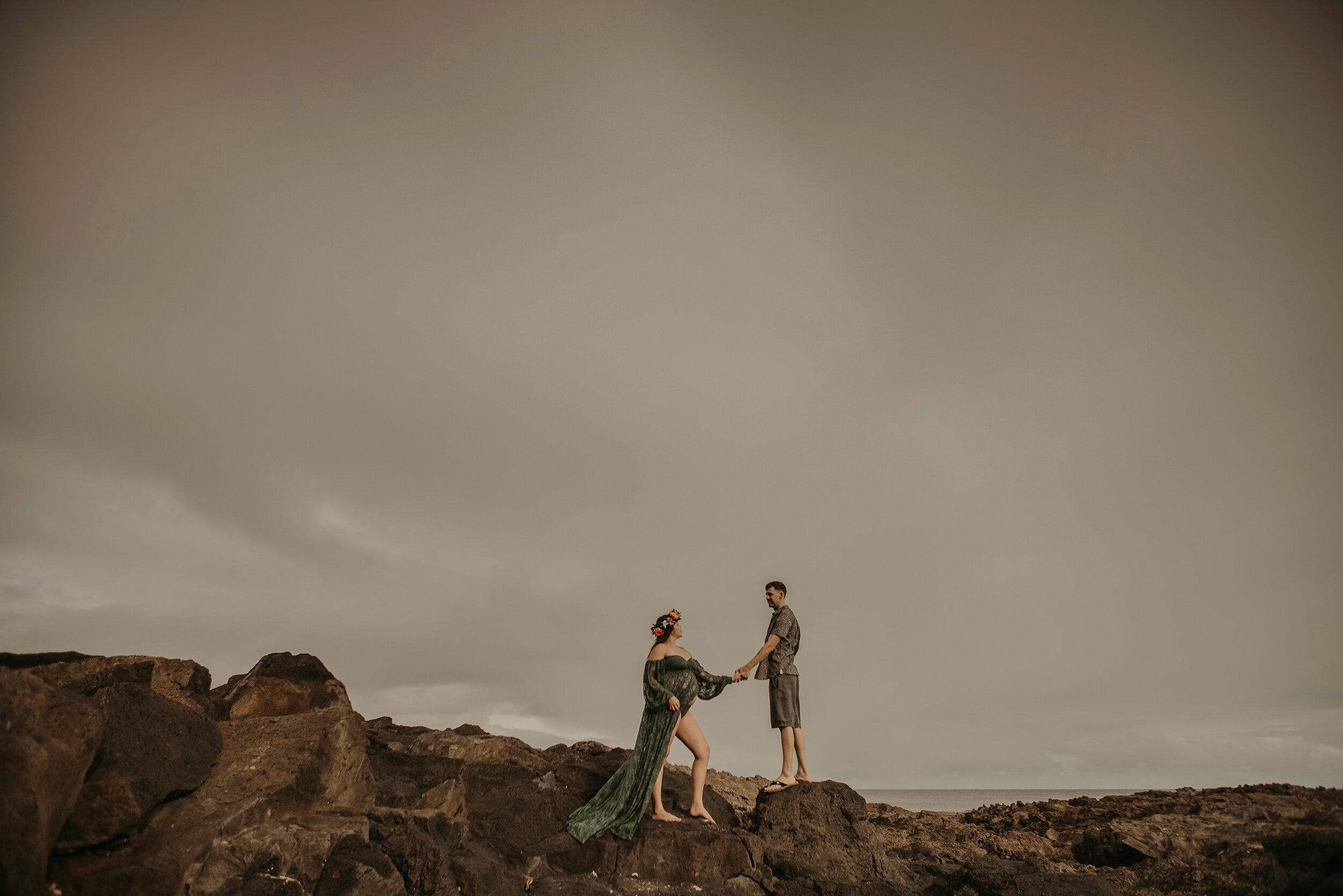 North Shore Oahu Maternity Photos 08.jpg