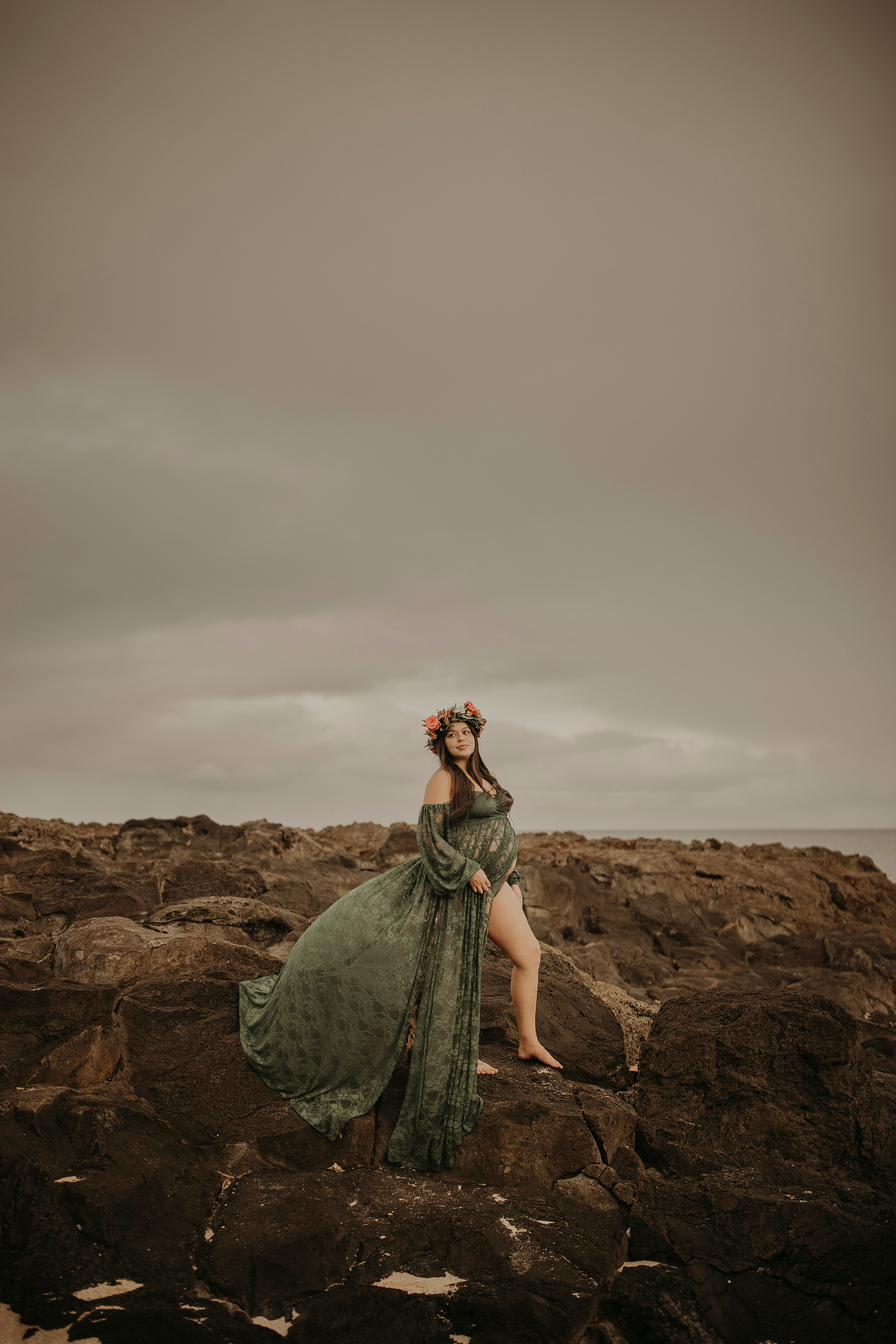 North Shore Oahu Maternity Photos 07.jpg