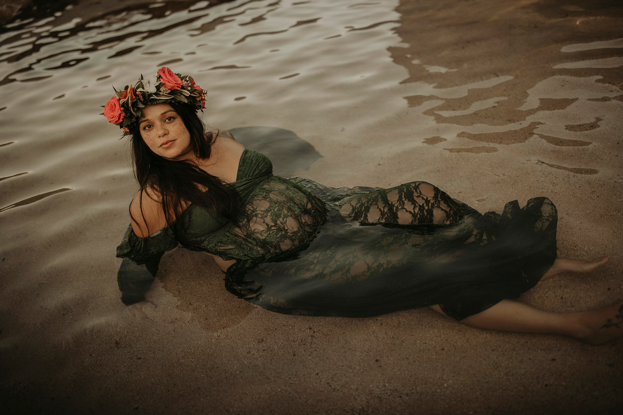 North Shore Oahu Maternity Photos 15.jpg